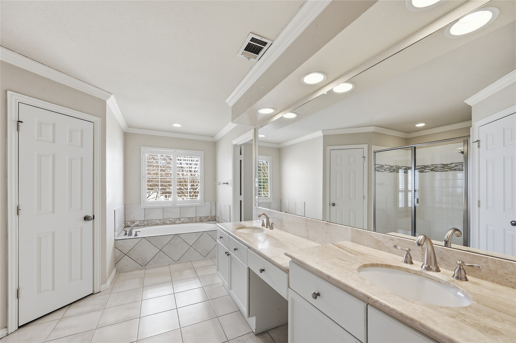 303 Chestnut Cove Circle