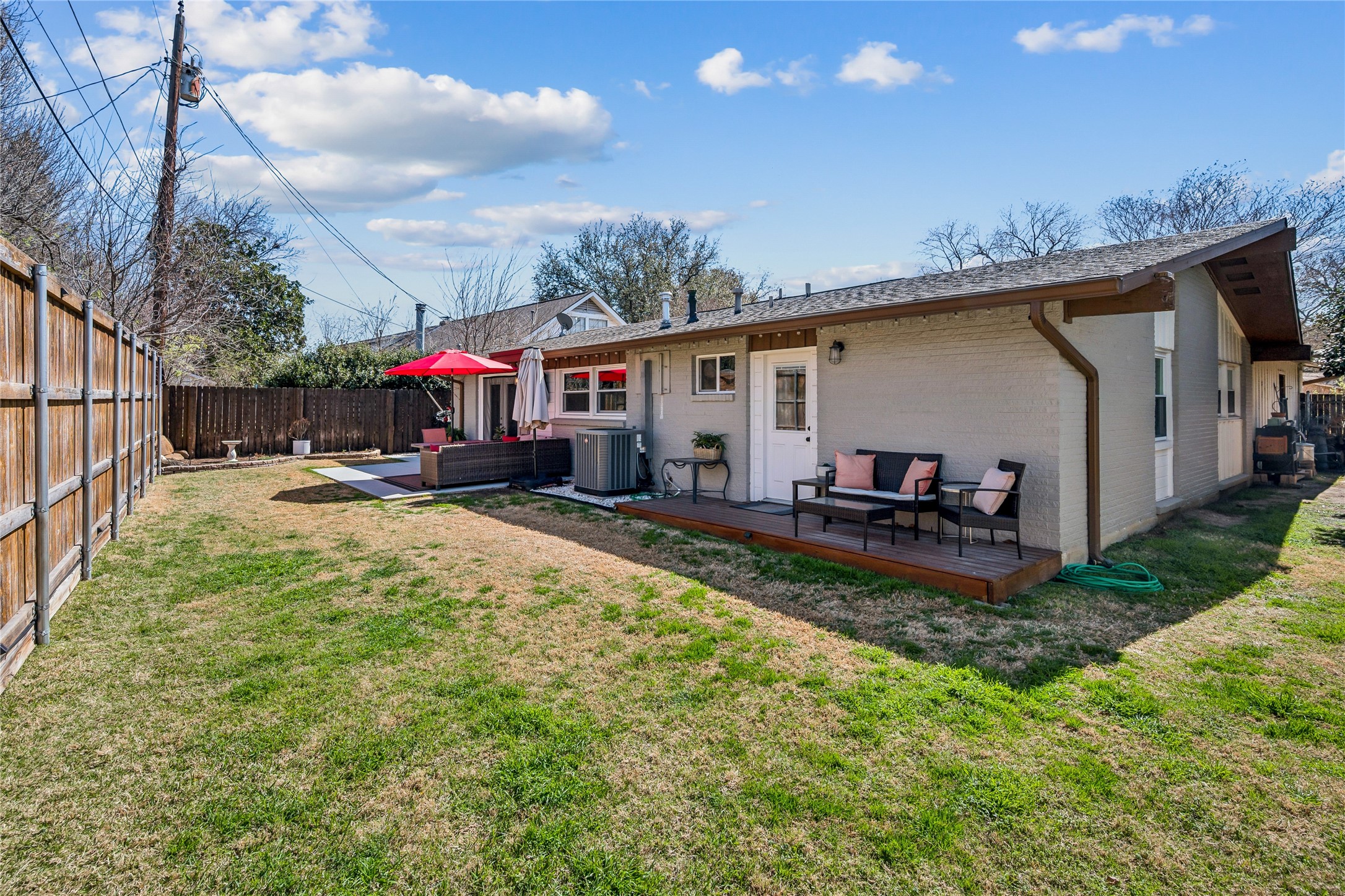 1115 Edwards Court N