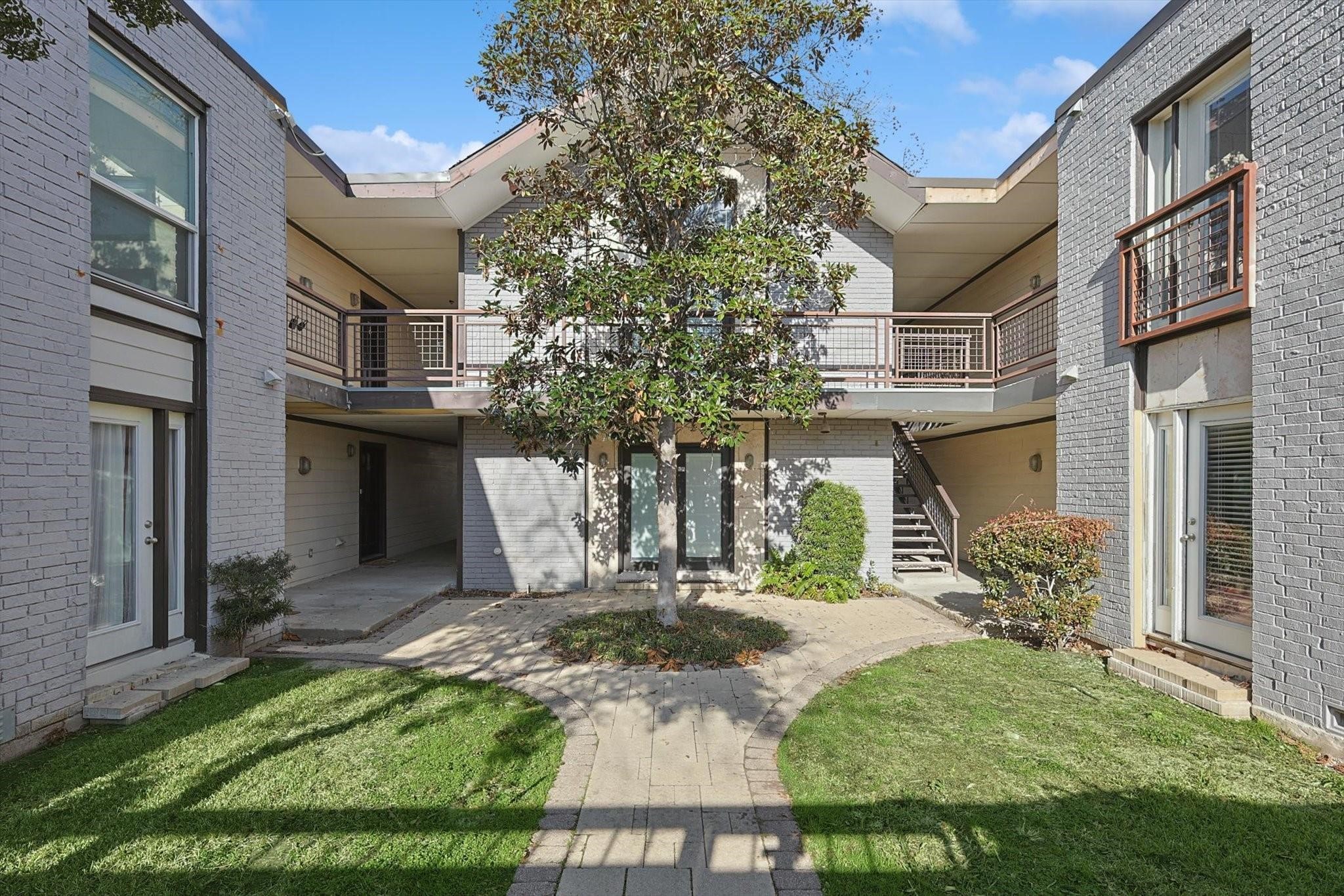 2722 Knight Street 232A