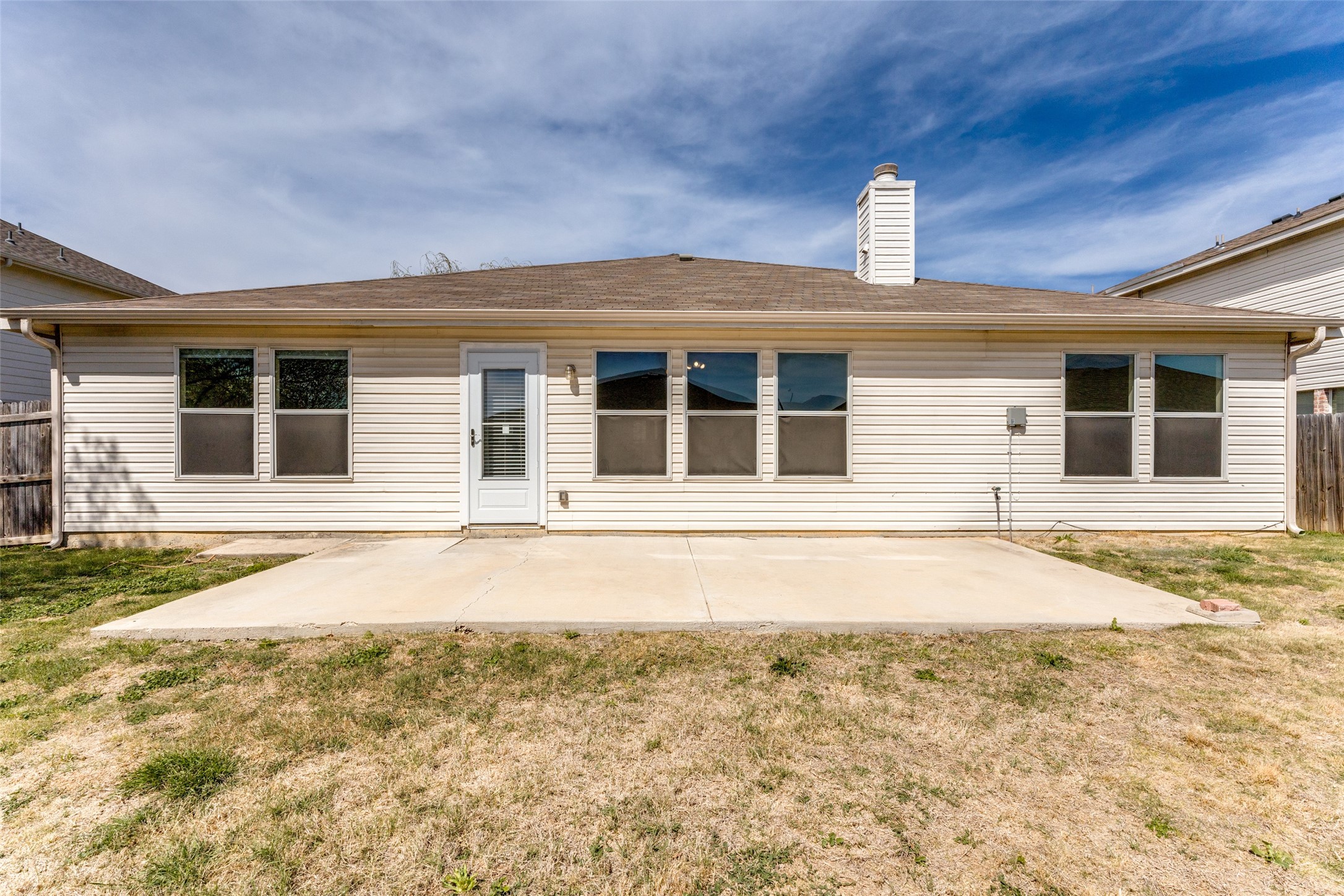 725 Redwing Drive
