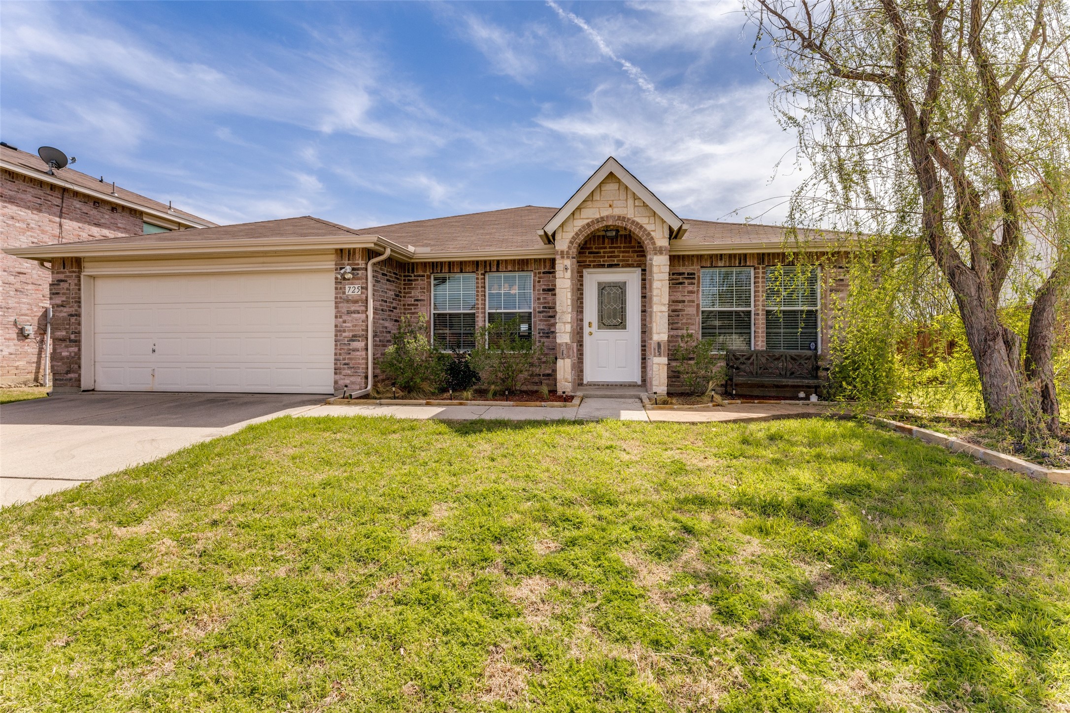 725 Redwing Drive