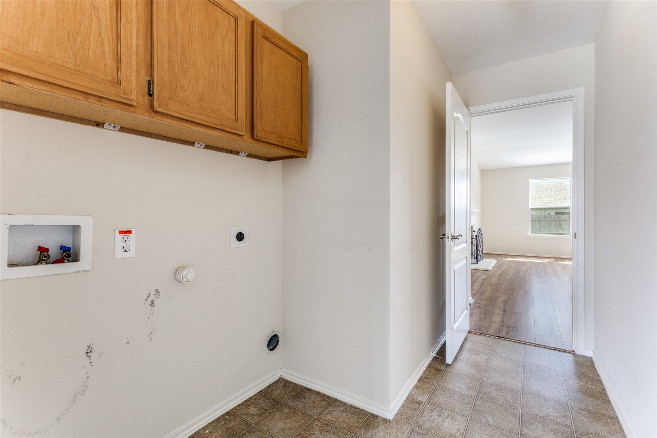 725 Redwing Drive