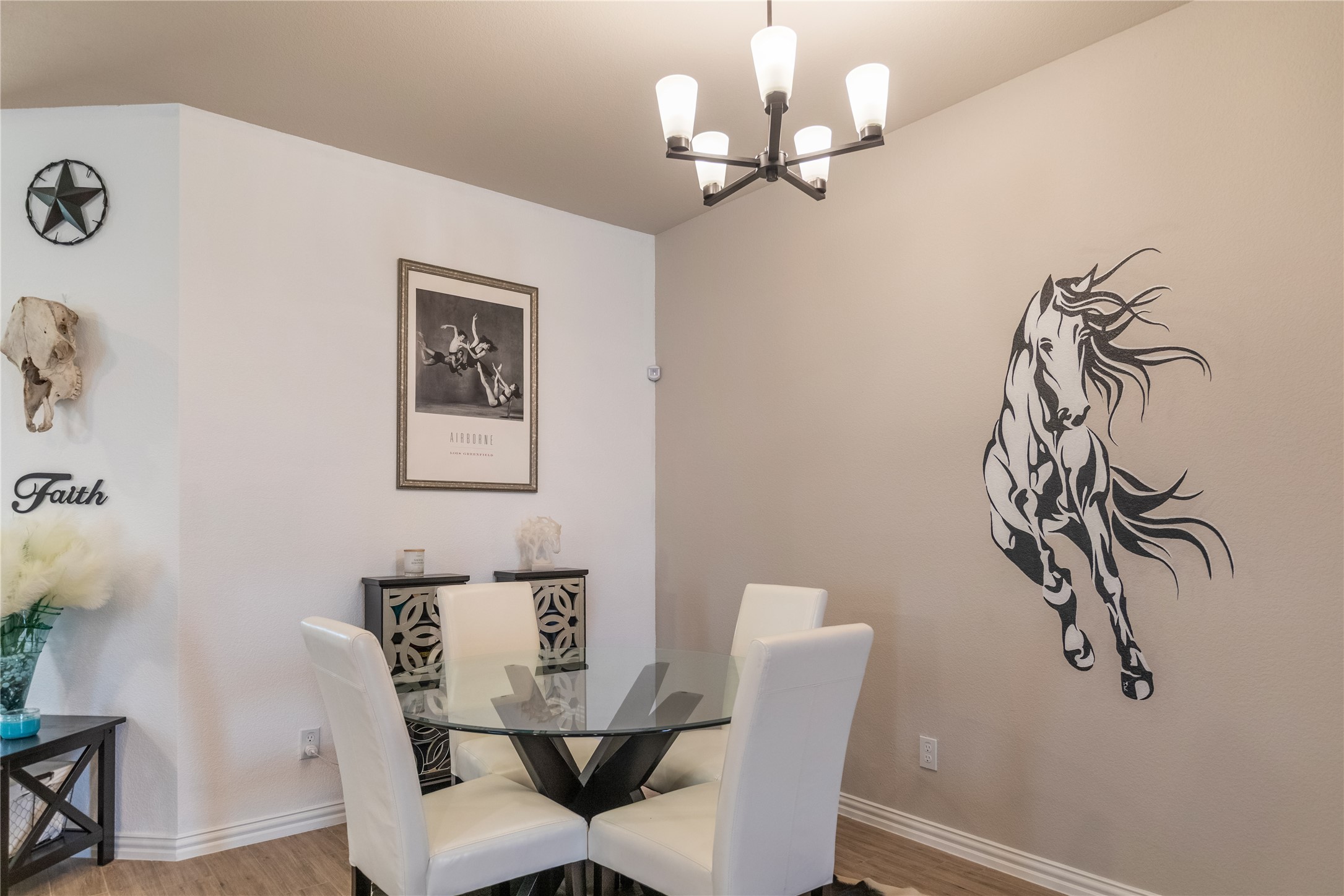 1412 Whitetail Lane
