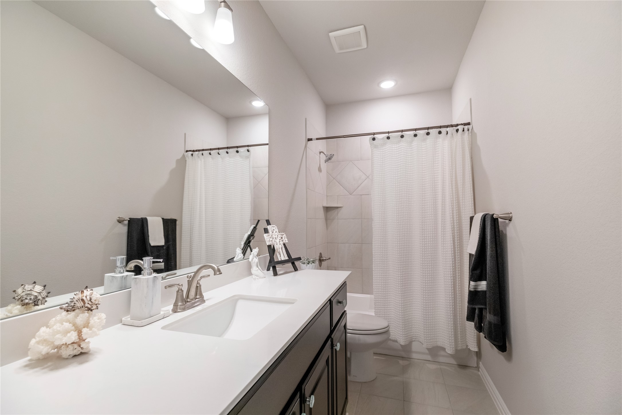 1412 Whitetail Lane