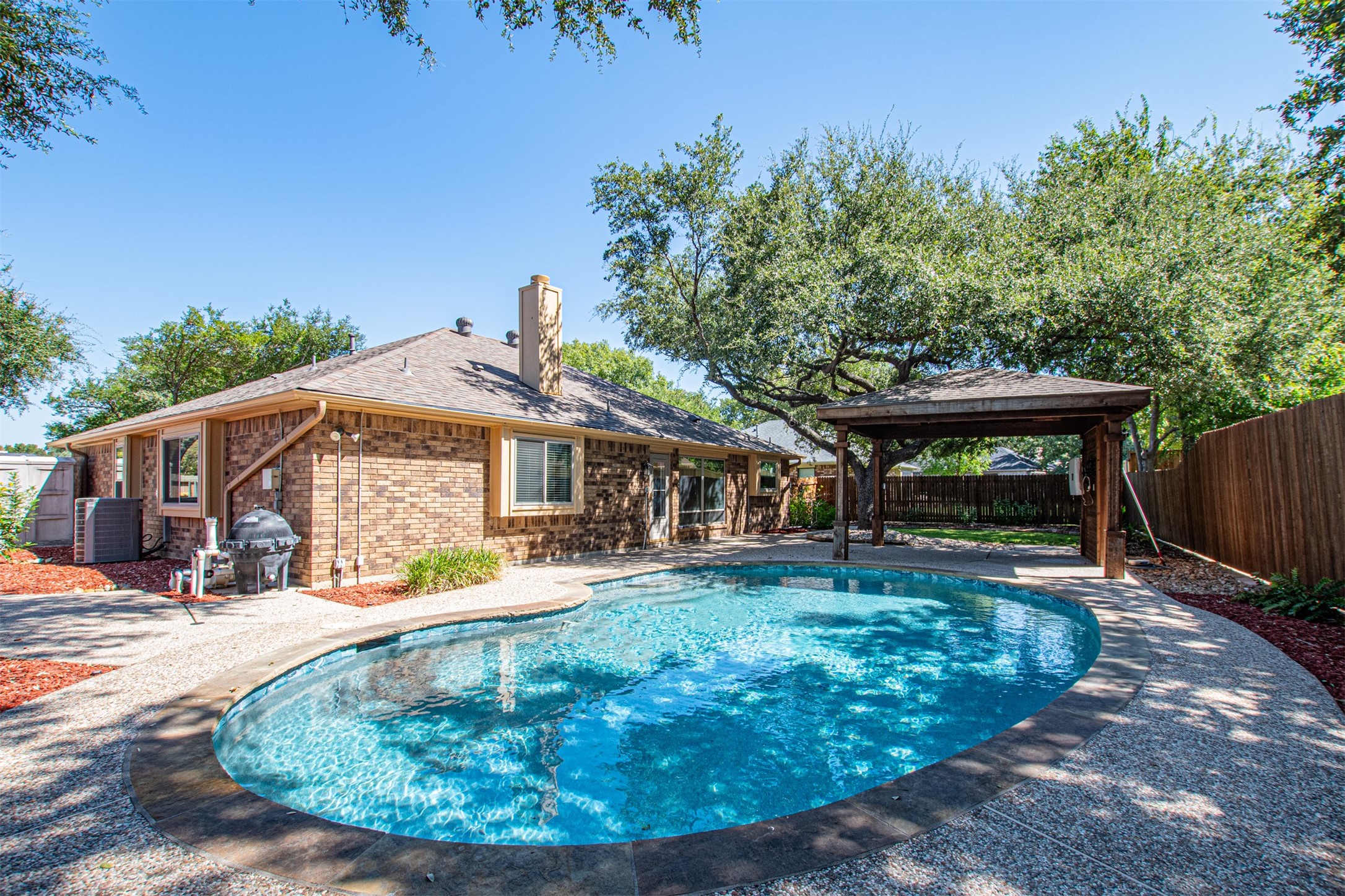 6620 Springhill Drive