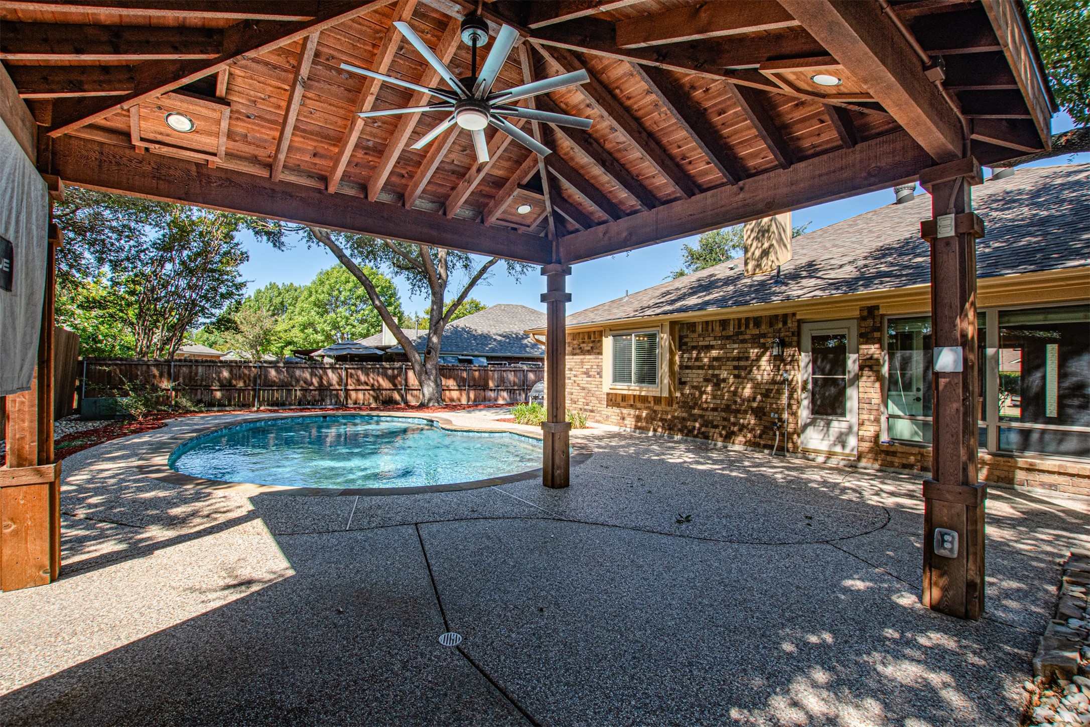 6620 Springhill Drive