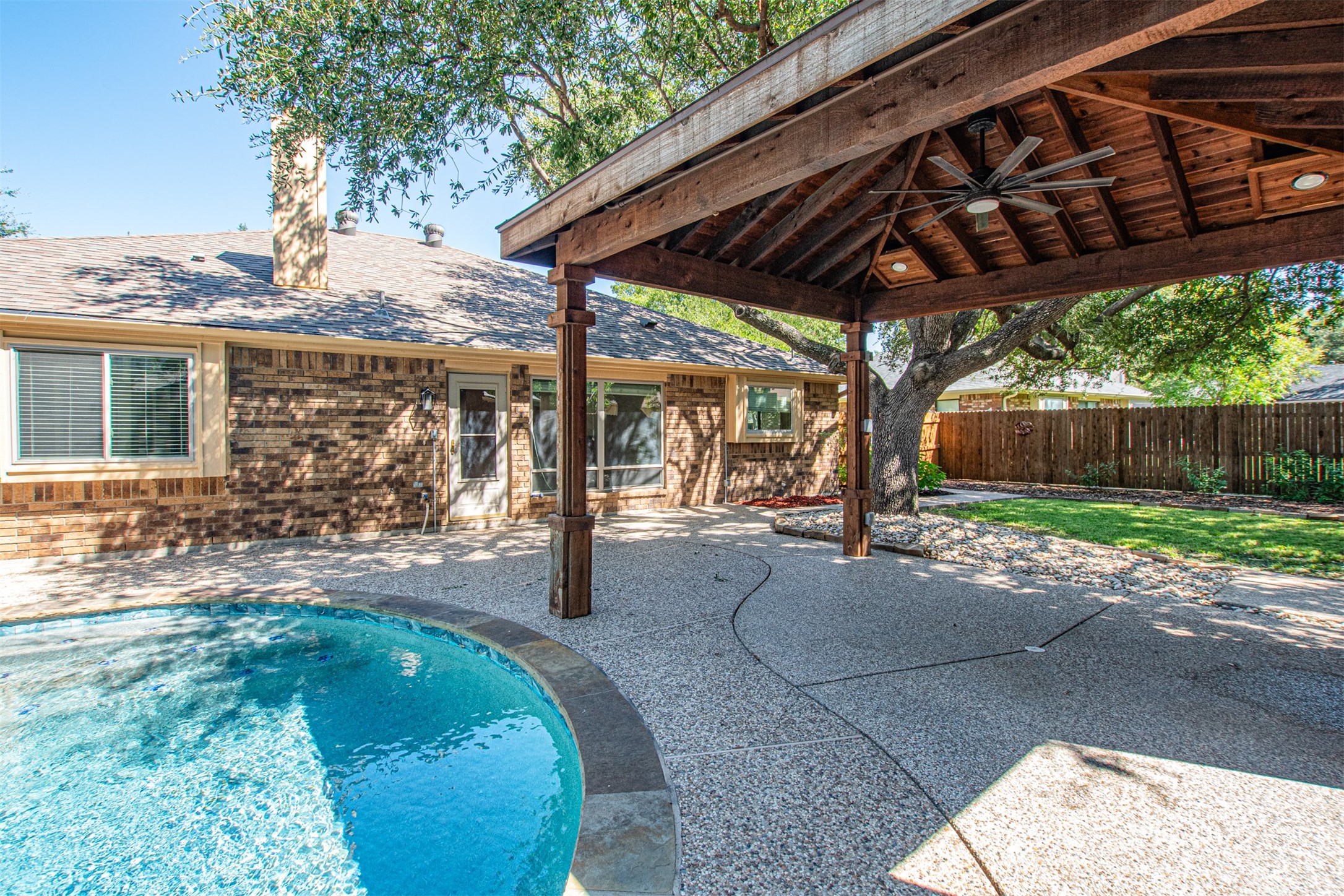 6620 Springhill Drive