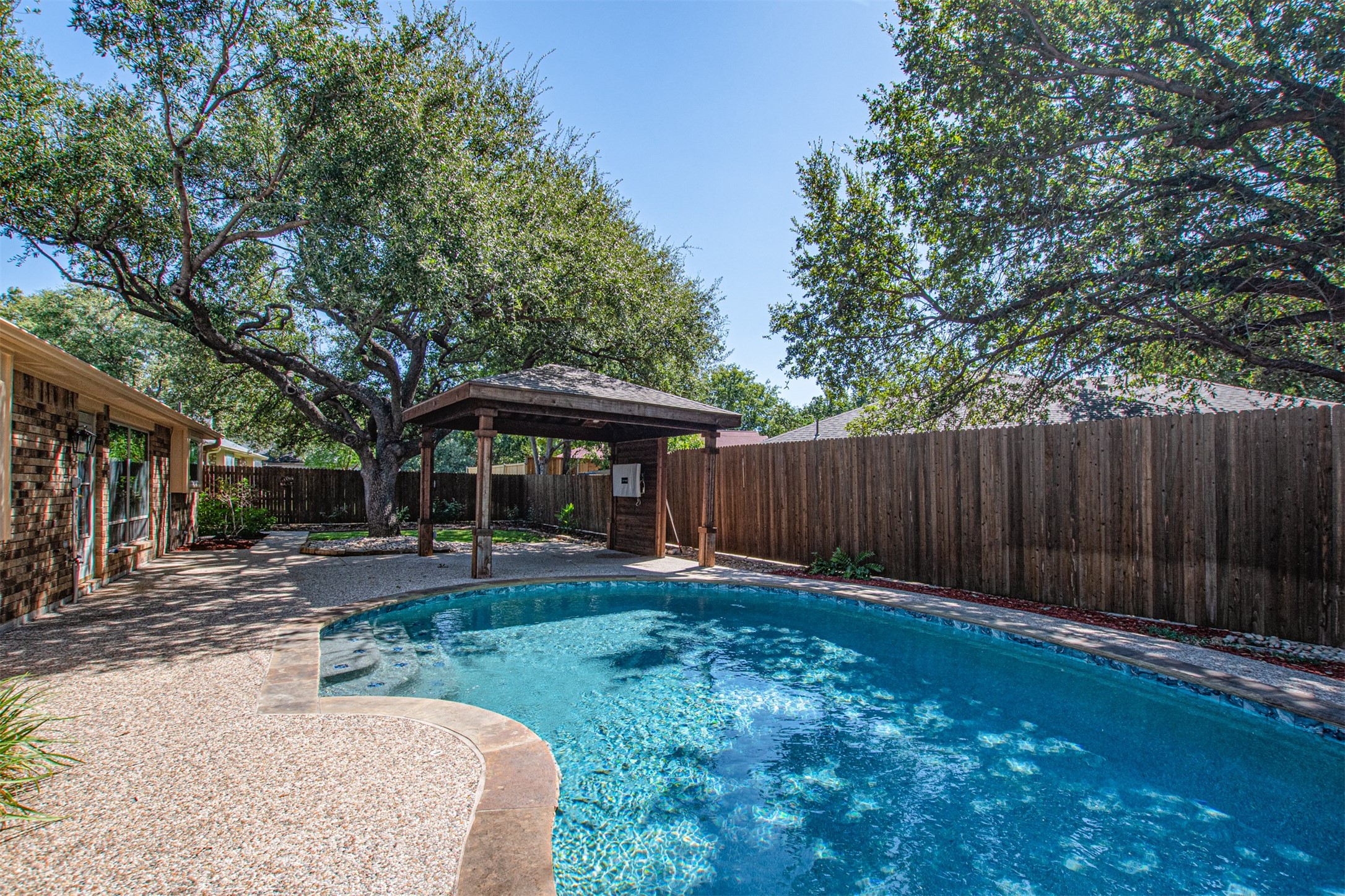 6620 Springhill Drive
