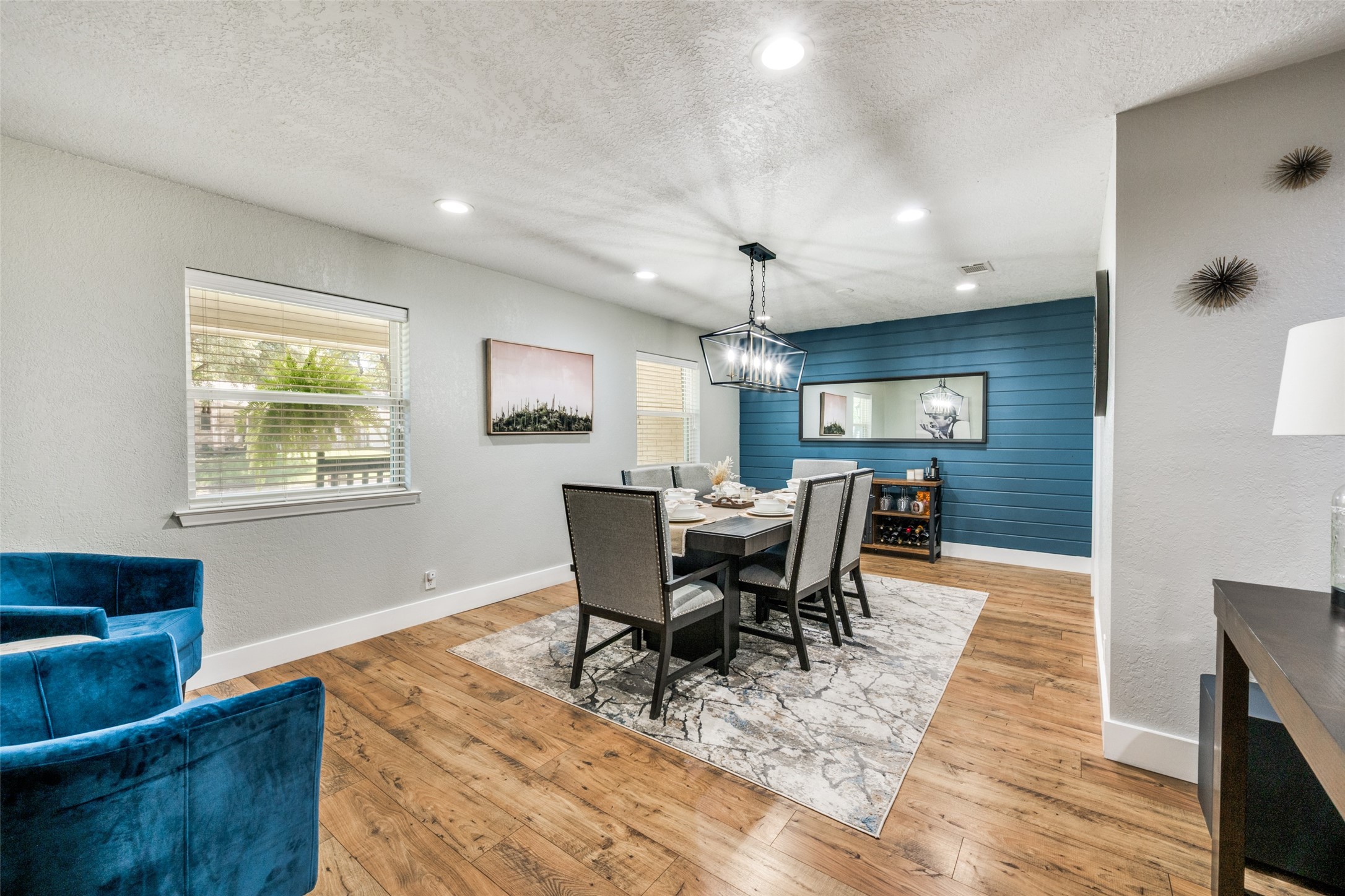 820 Overhill Drive