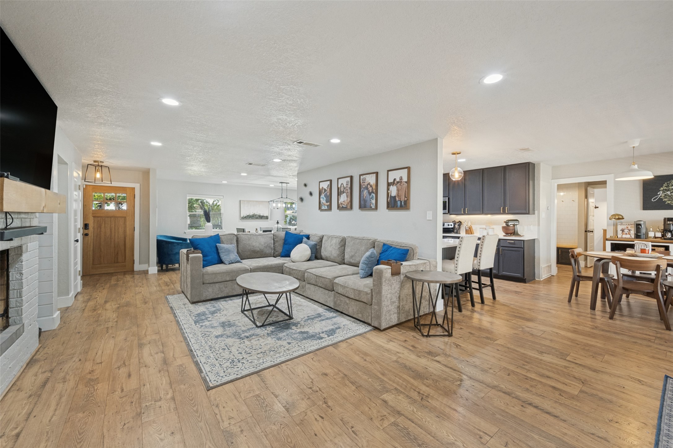 820 Overhill Drive