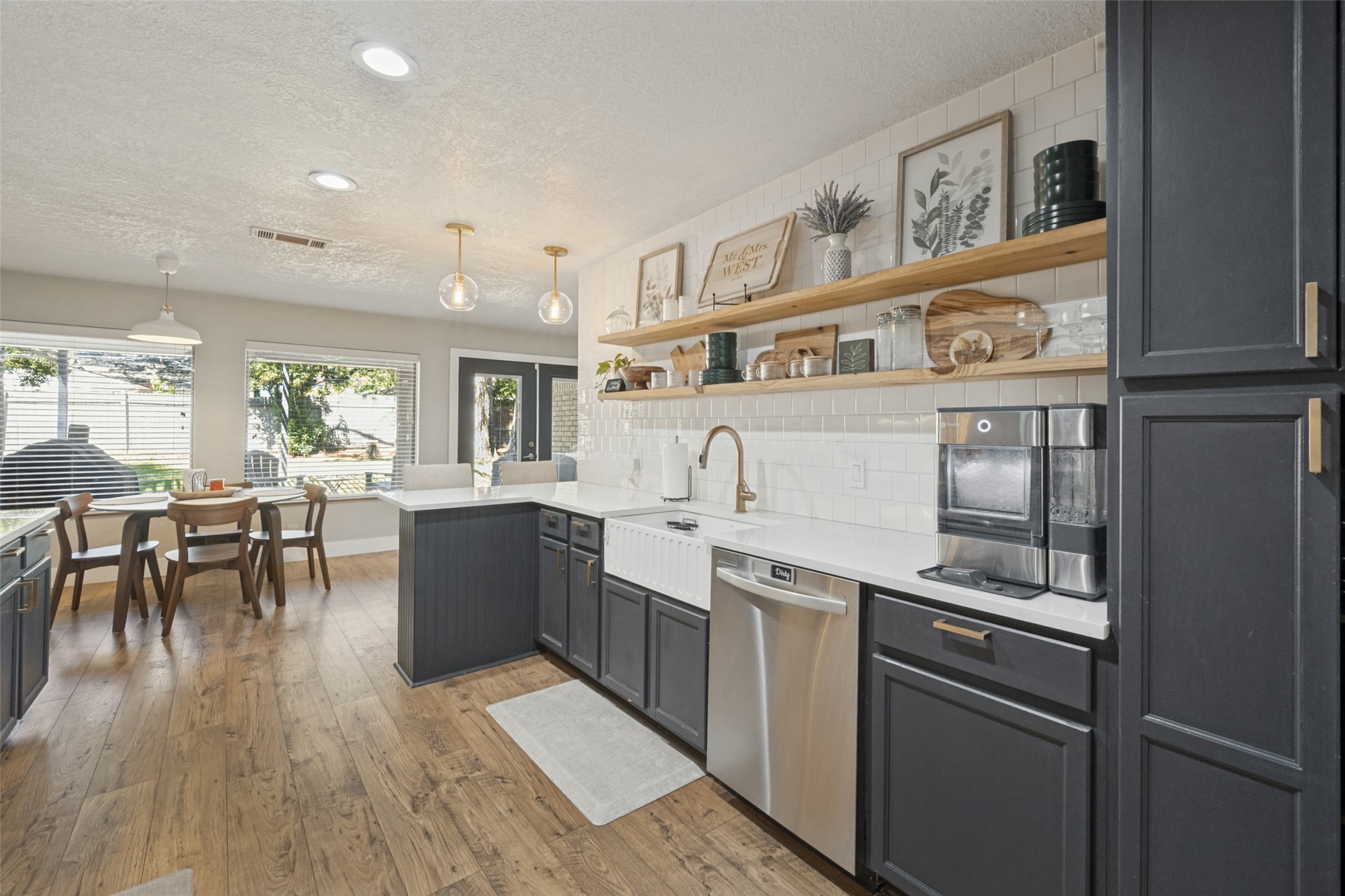 820 Overhill Drive