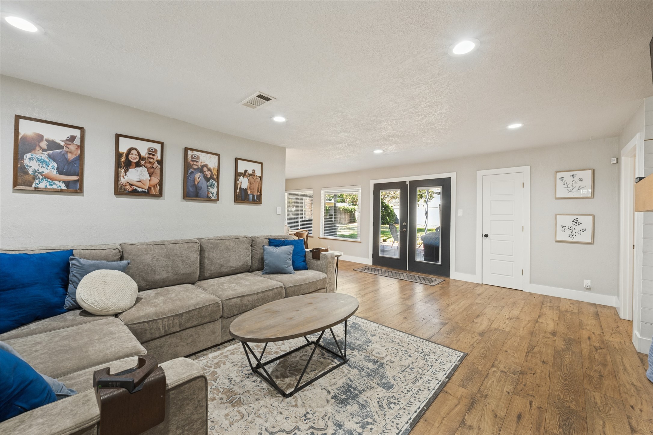 820 Overhill Drive