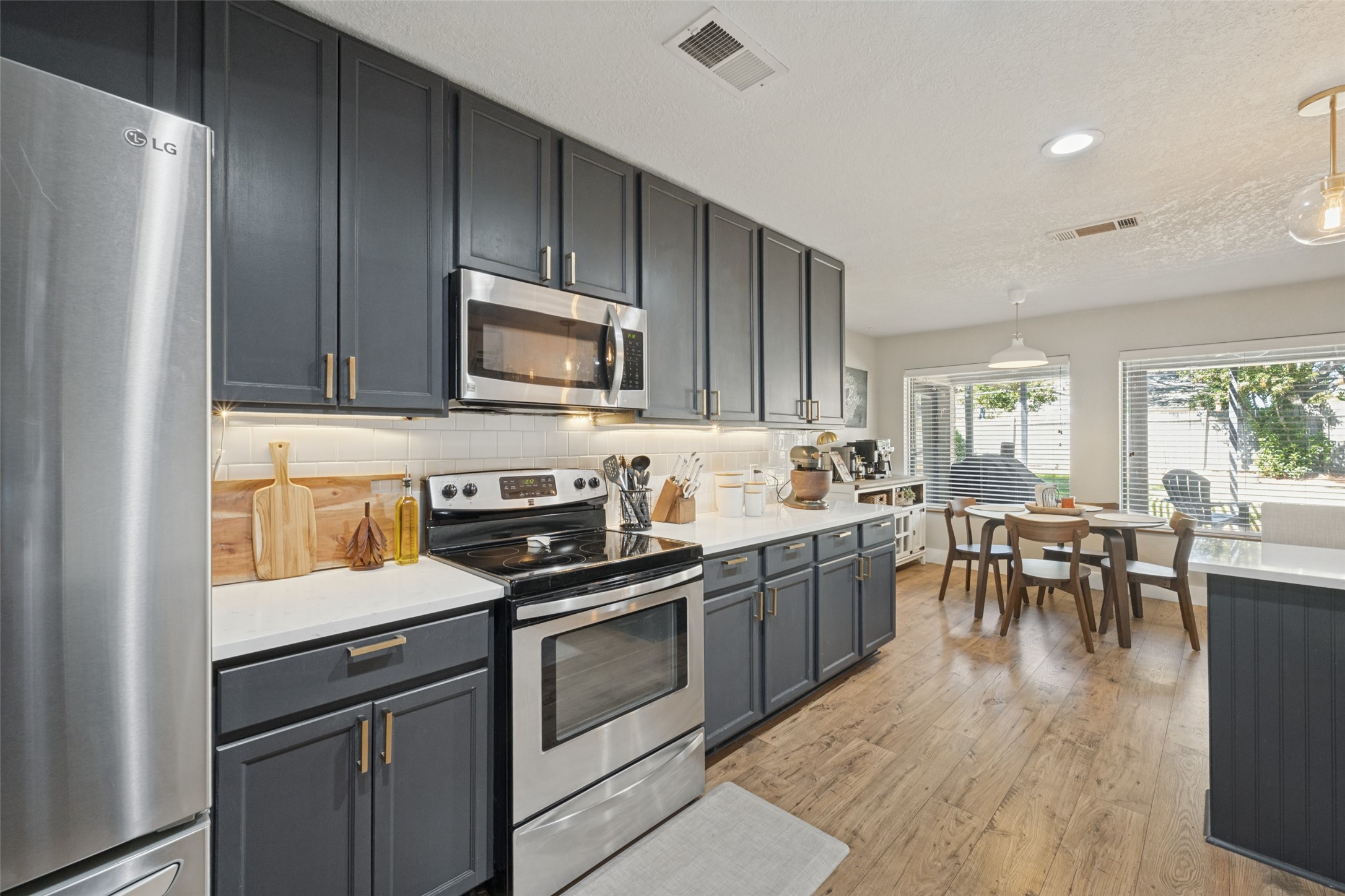 820 Overhill Drive