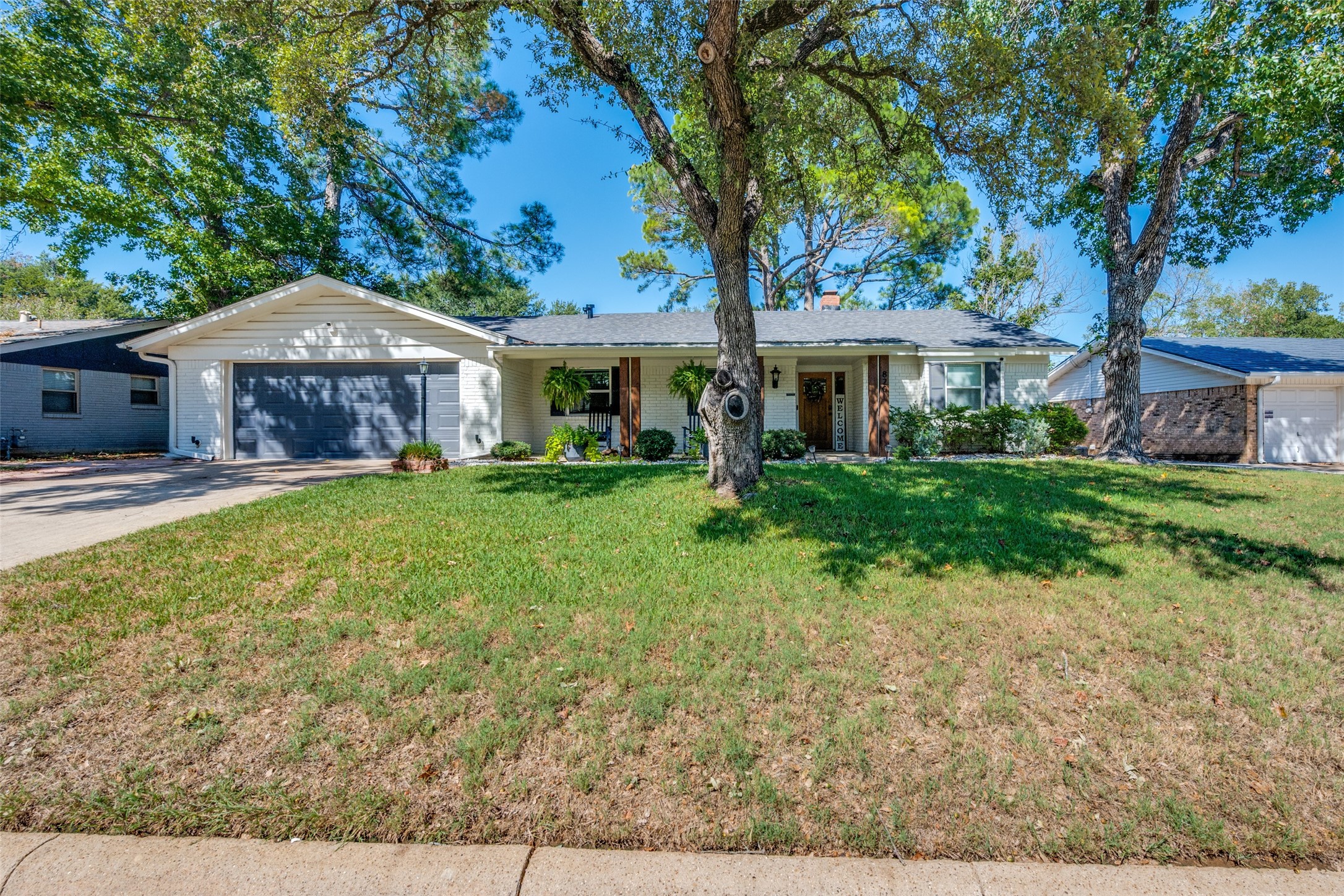 820 Overhill Drive