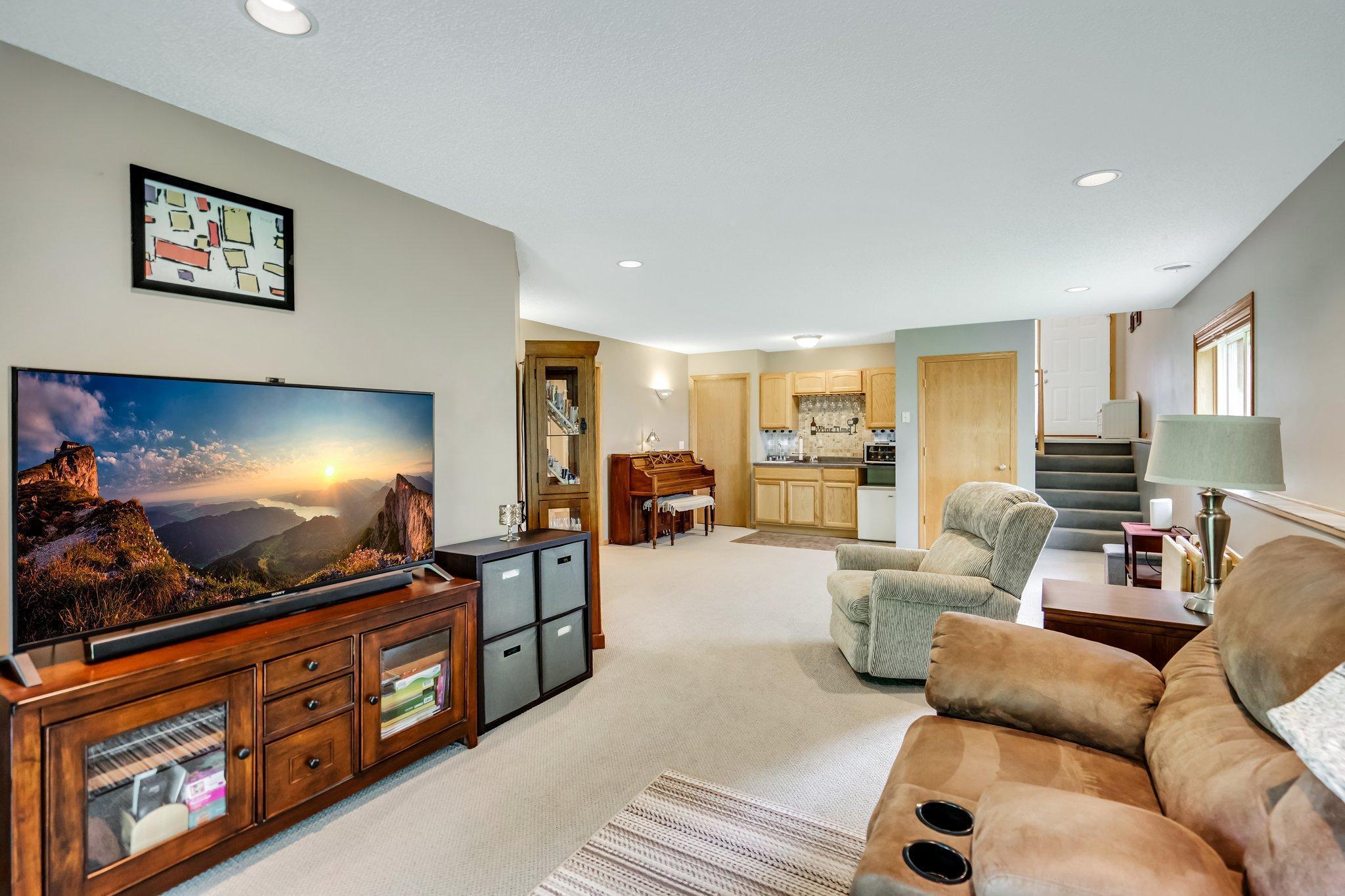 13104 Vintage Street NW
