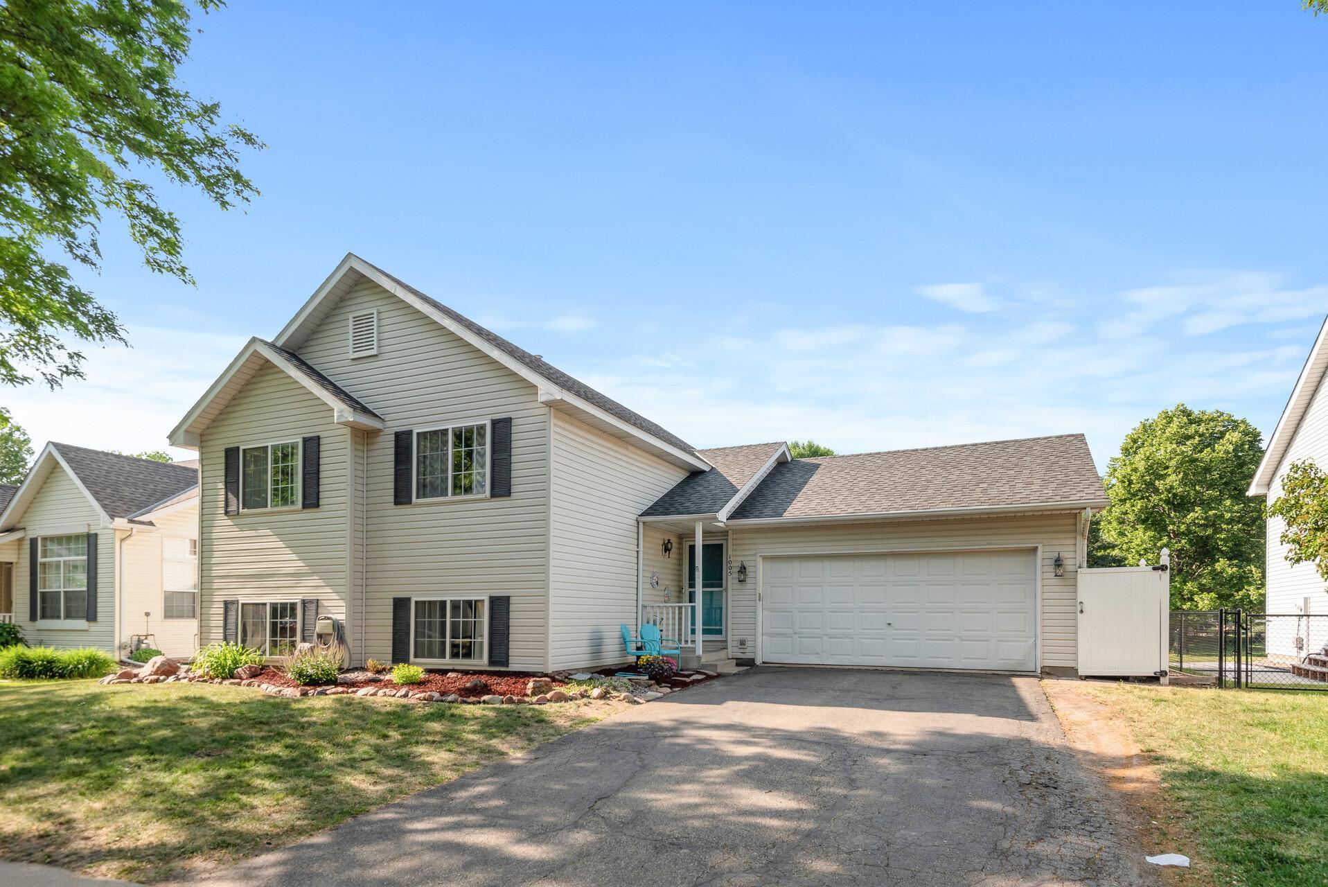 1005 Walnut Street