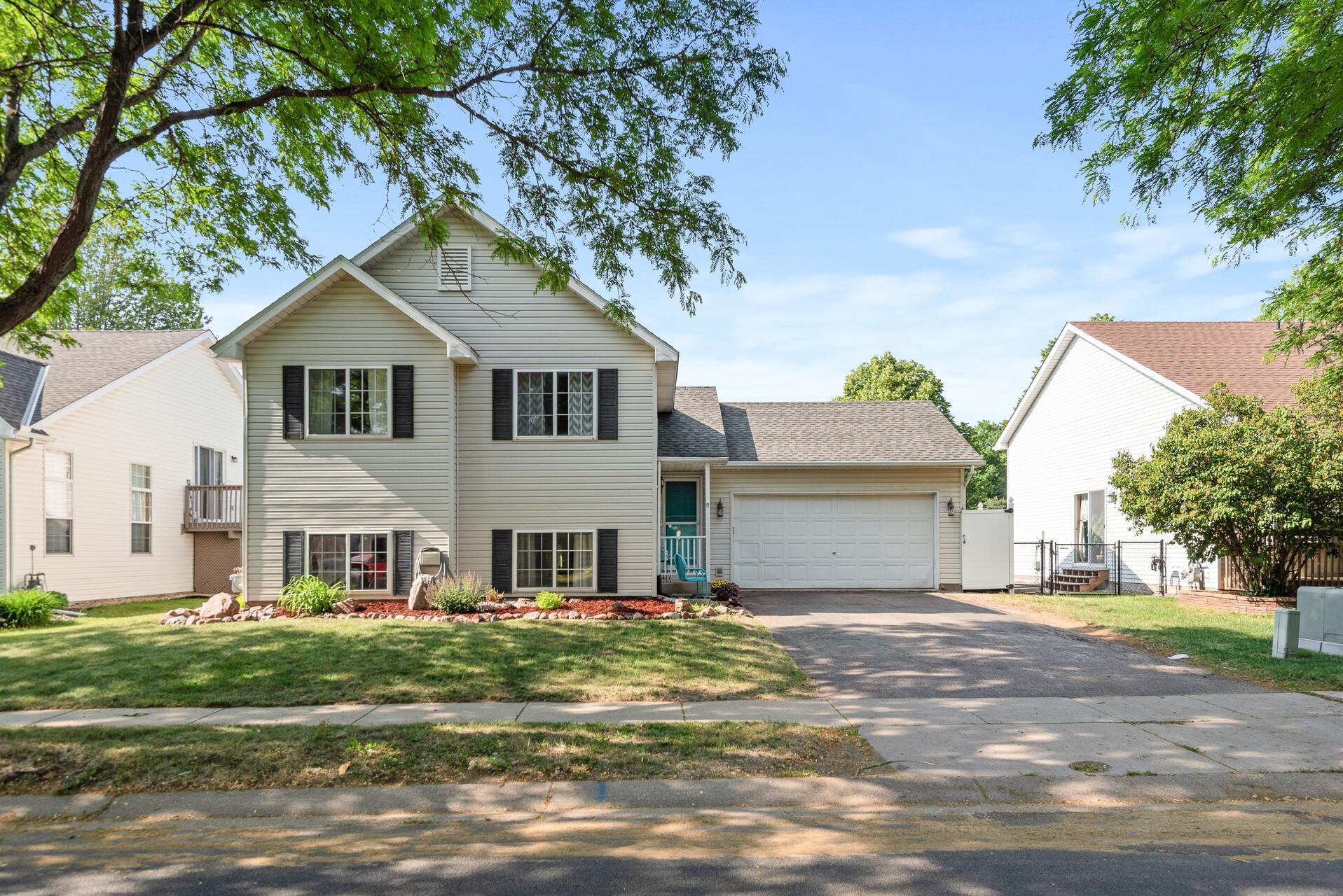 1005 Walnut Street