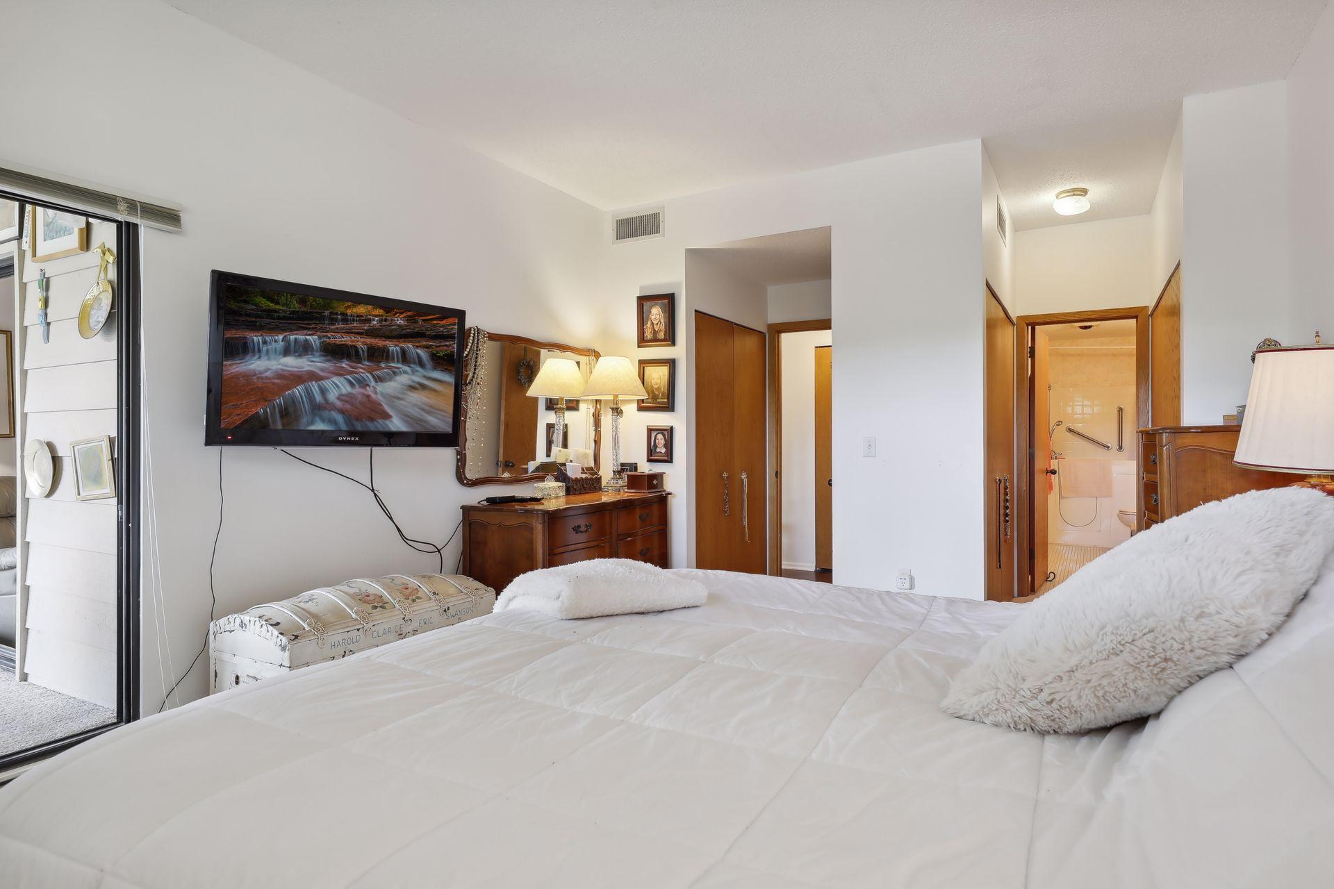2265 Youngman Avenue Unit: 307E