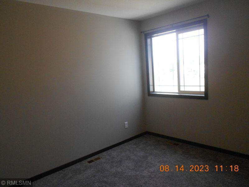 944 Moline Loop NW