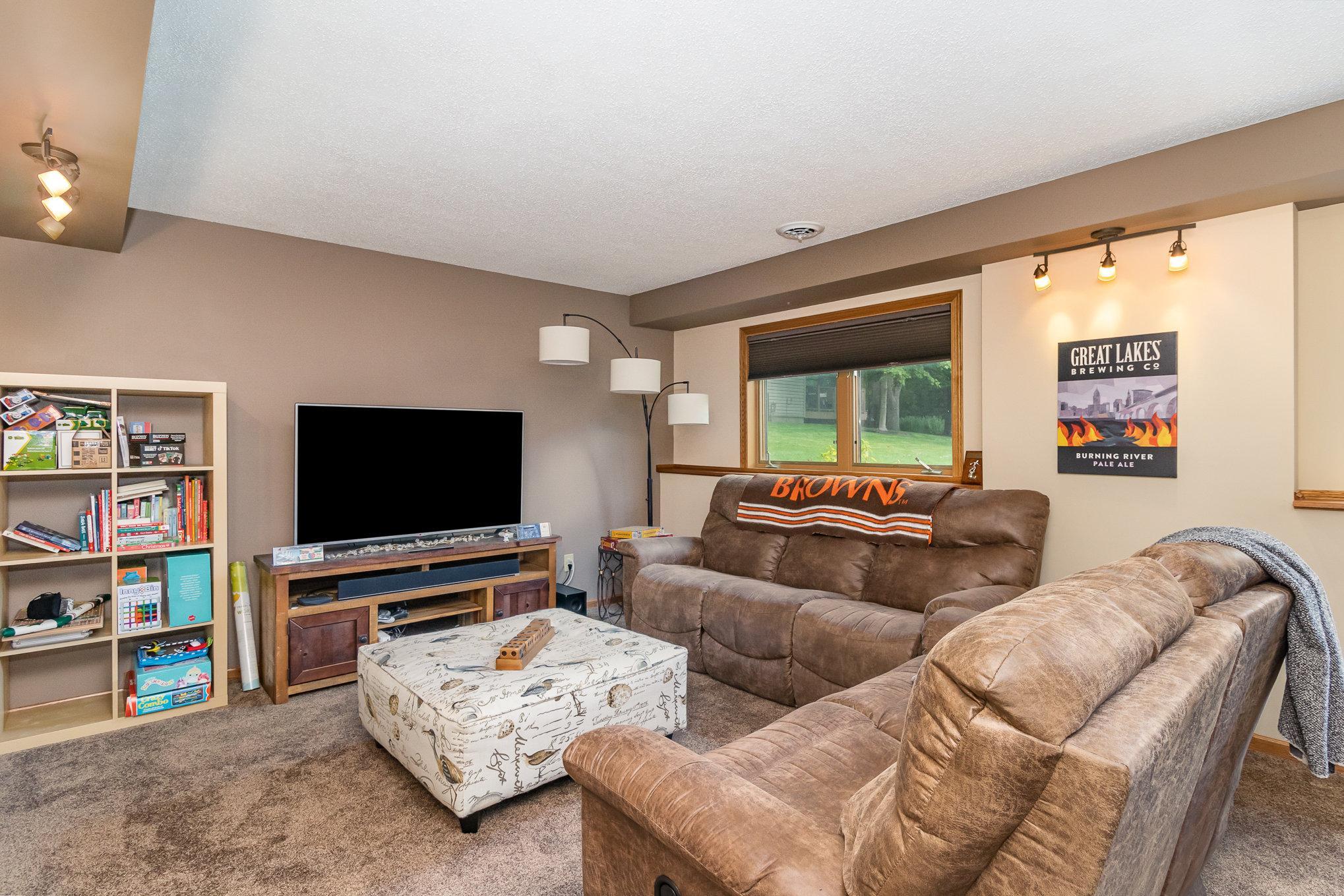 654 Ironwood Circle