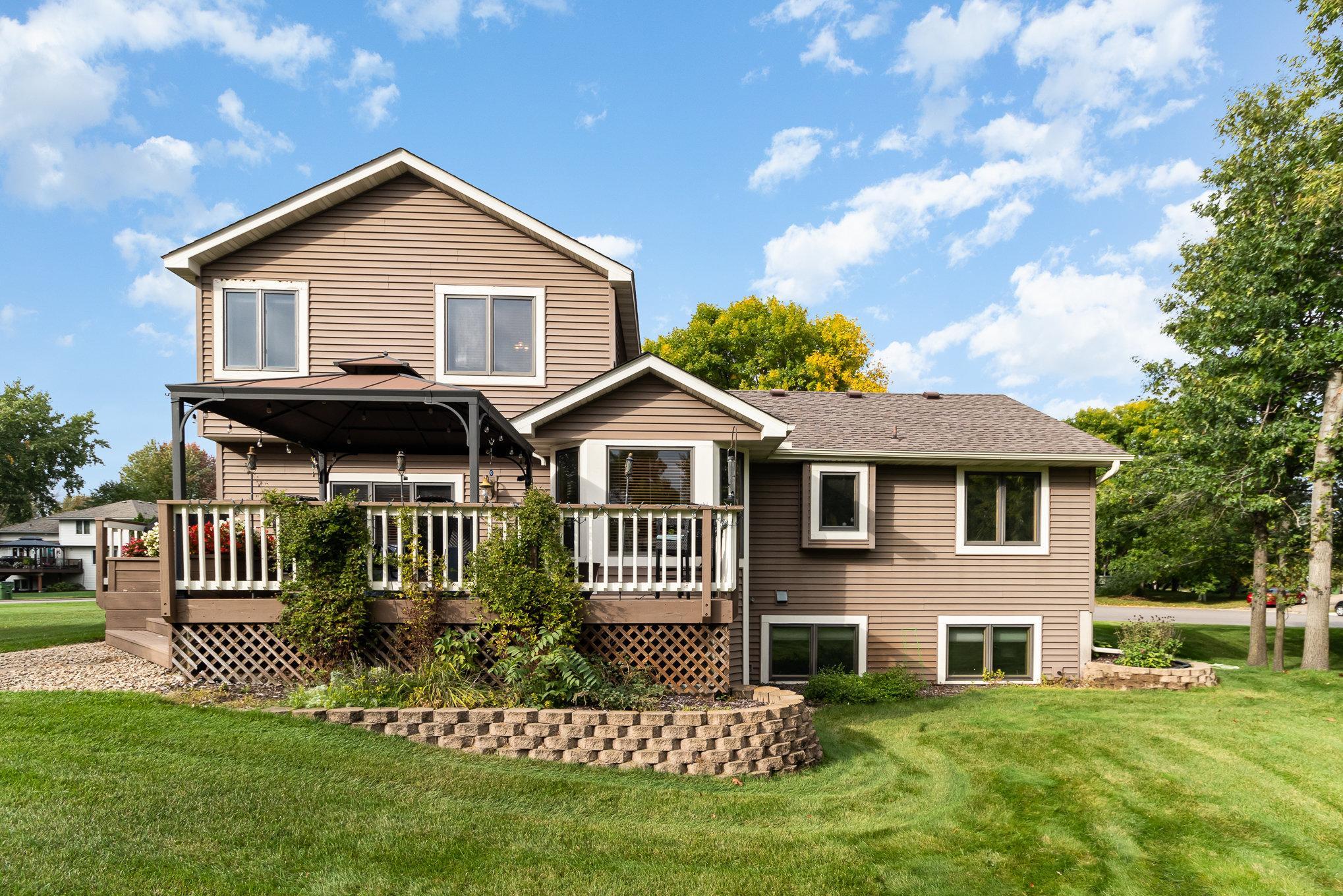 654 Ironwood Circle