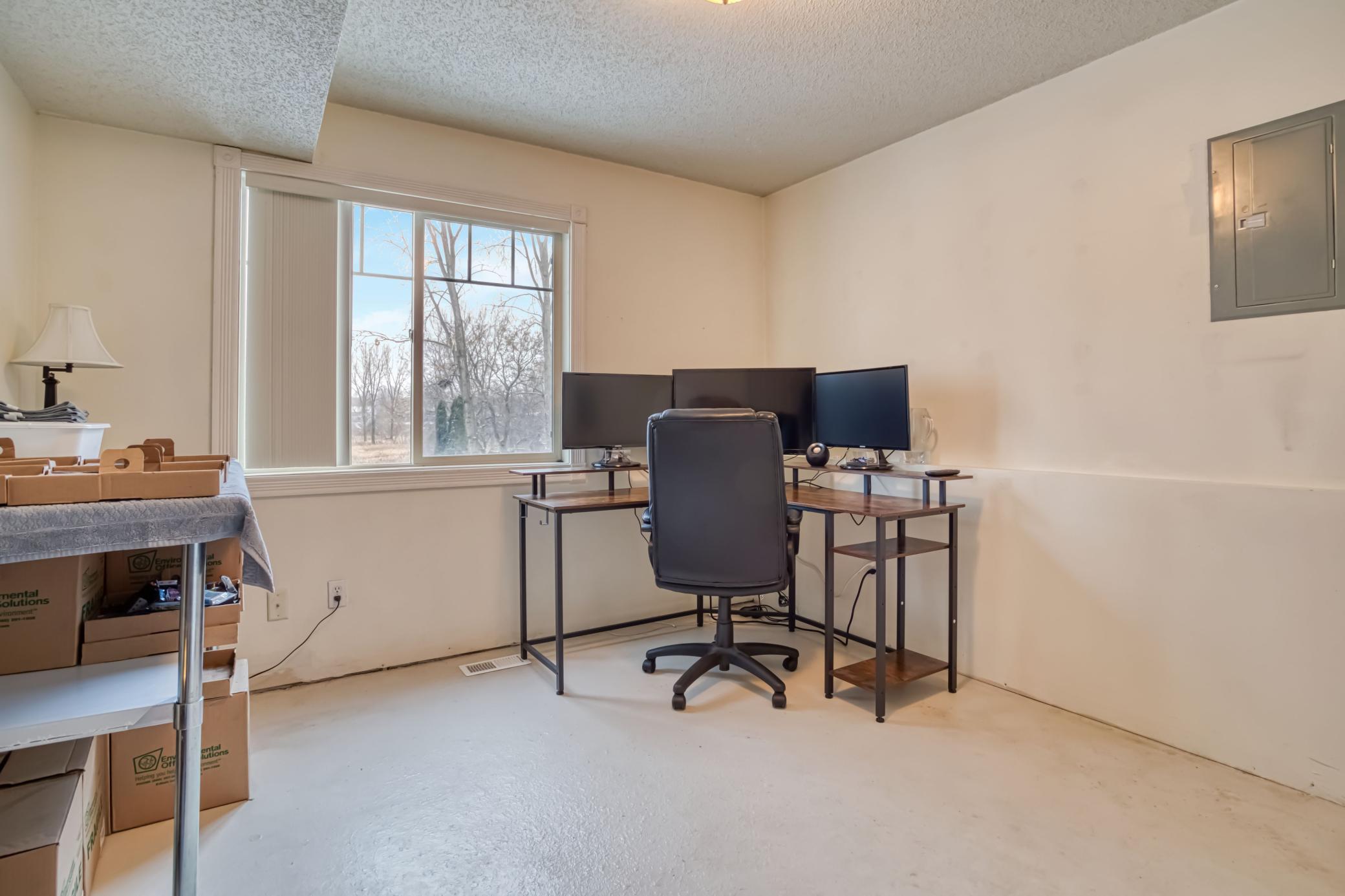 7572 165th Street W