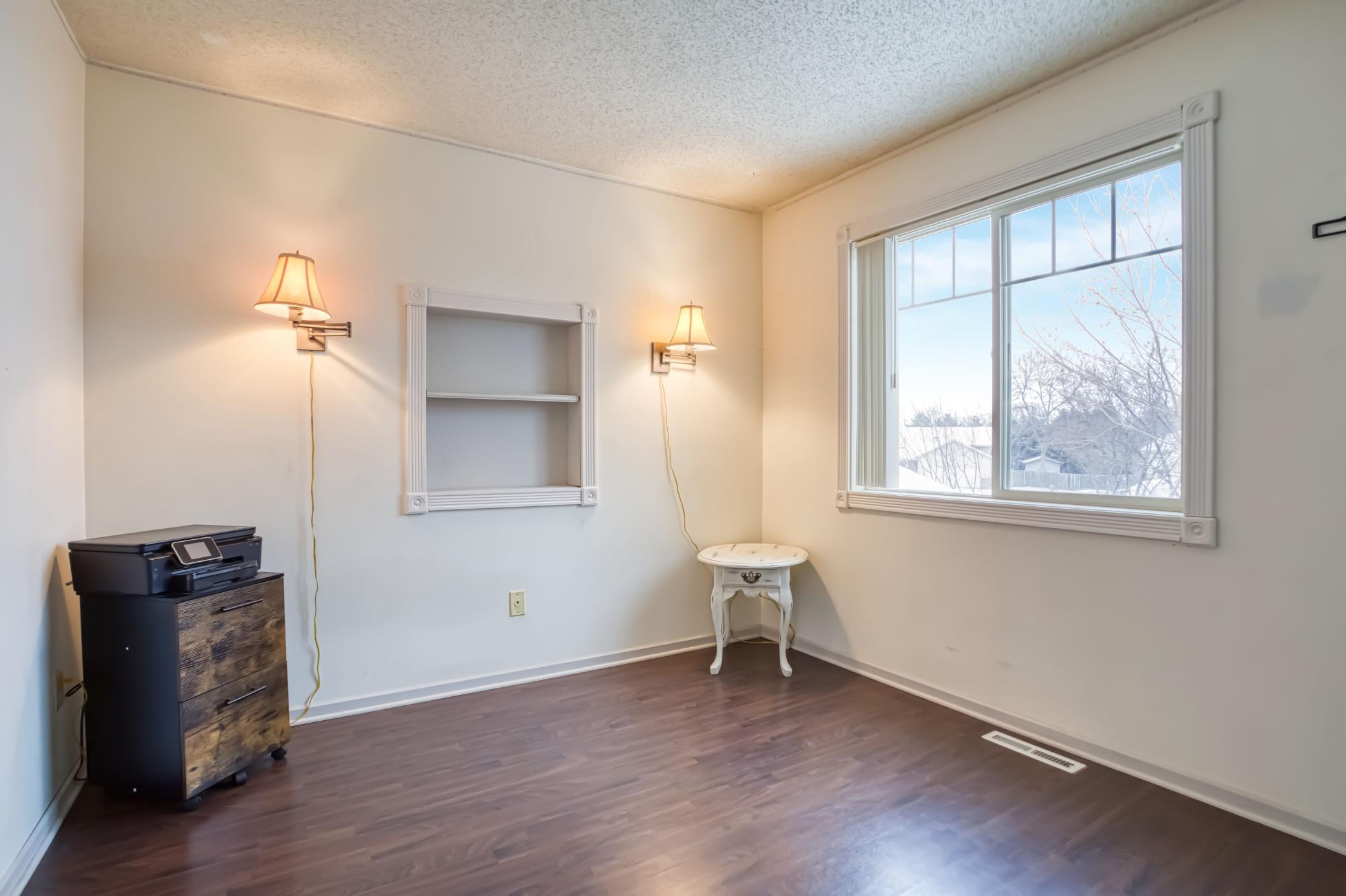7572 165th Street W