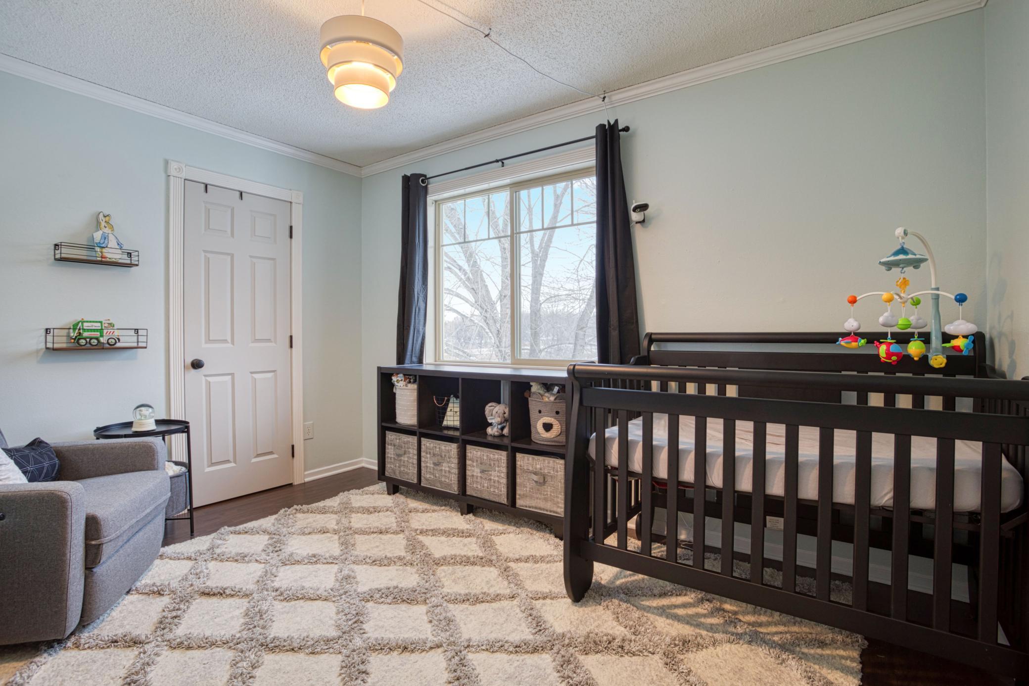 7572 165th Street W