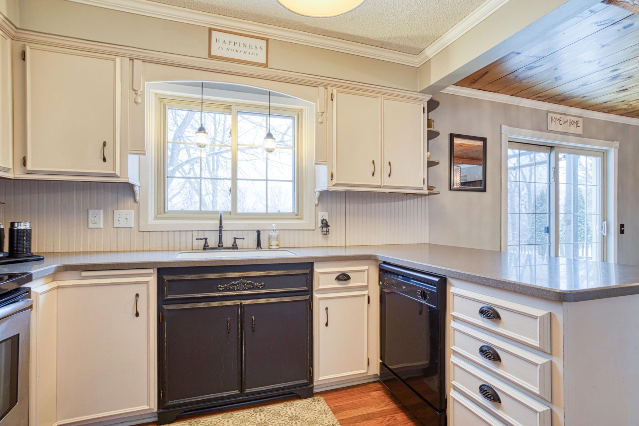 7572 165th Street W
