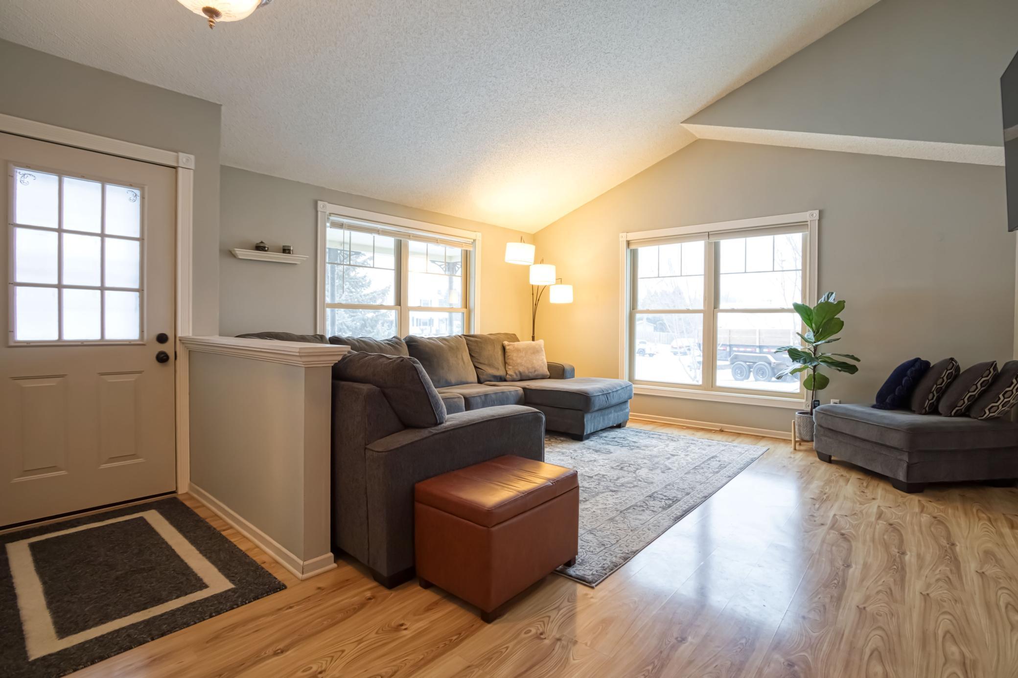 7572 165th Street W