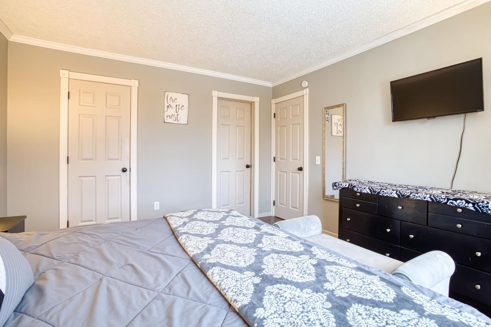 7572 165th Street W