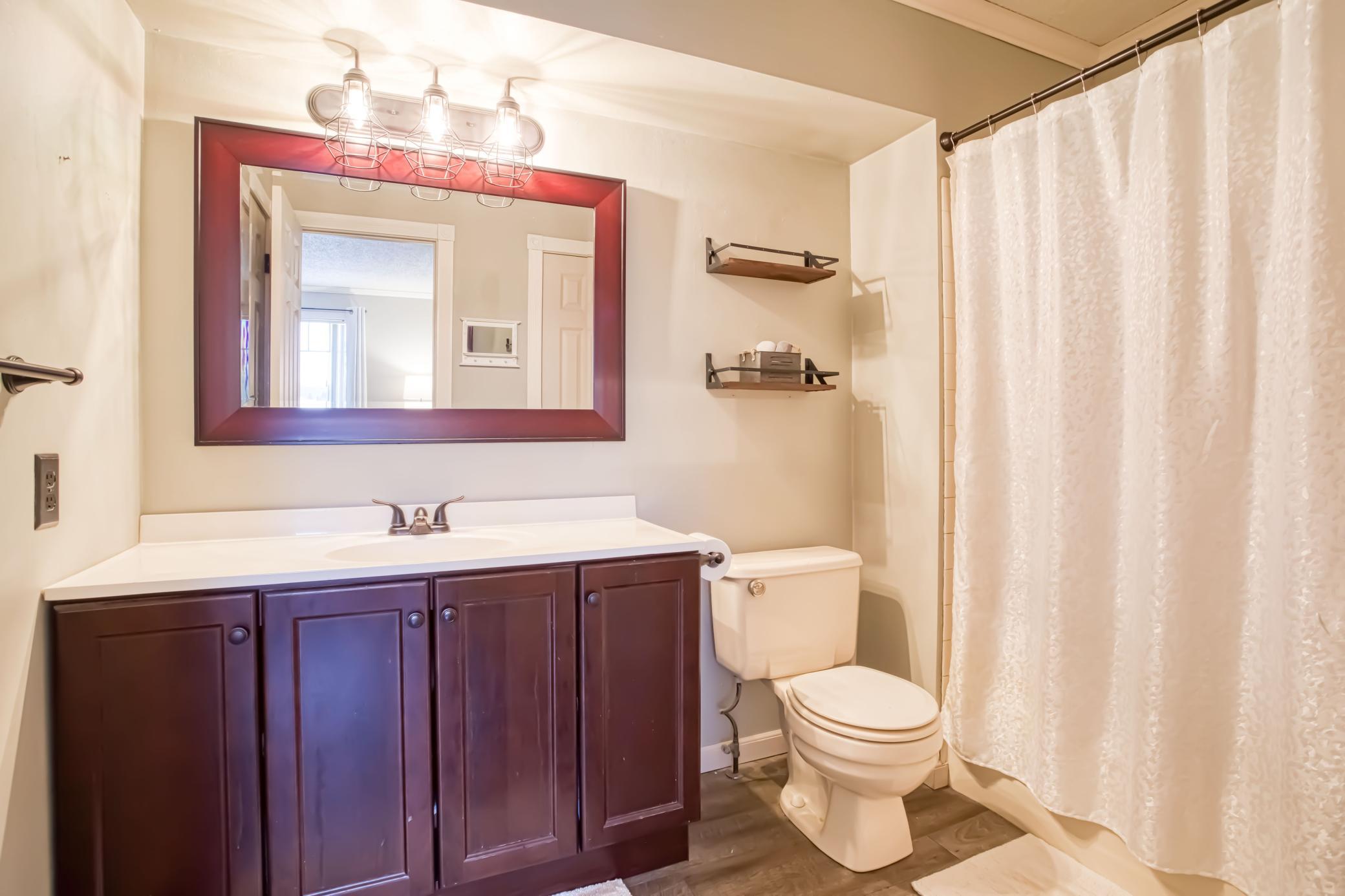 7572 165th Street W