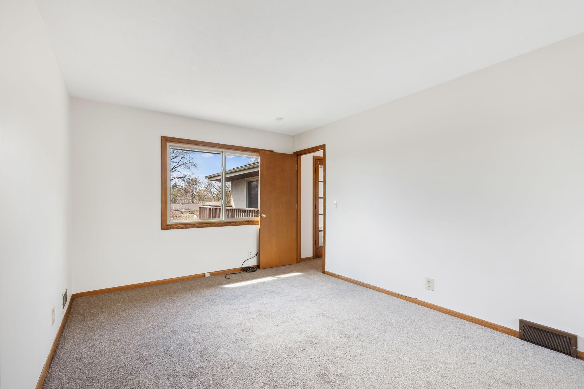 6324 France Avenue S