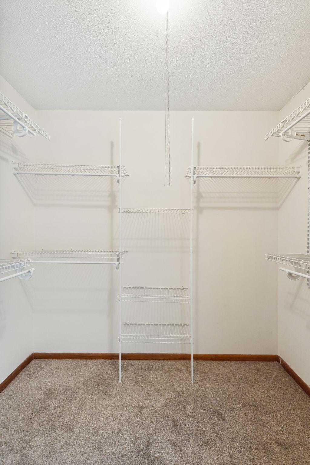 6324 France Avenue S