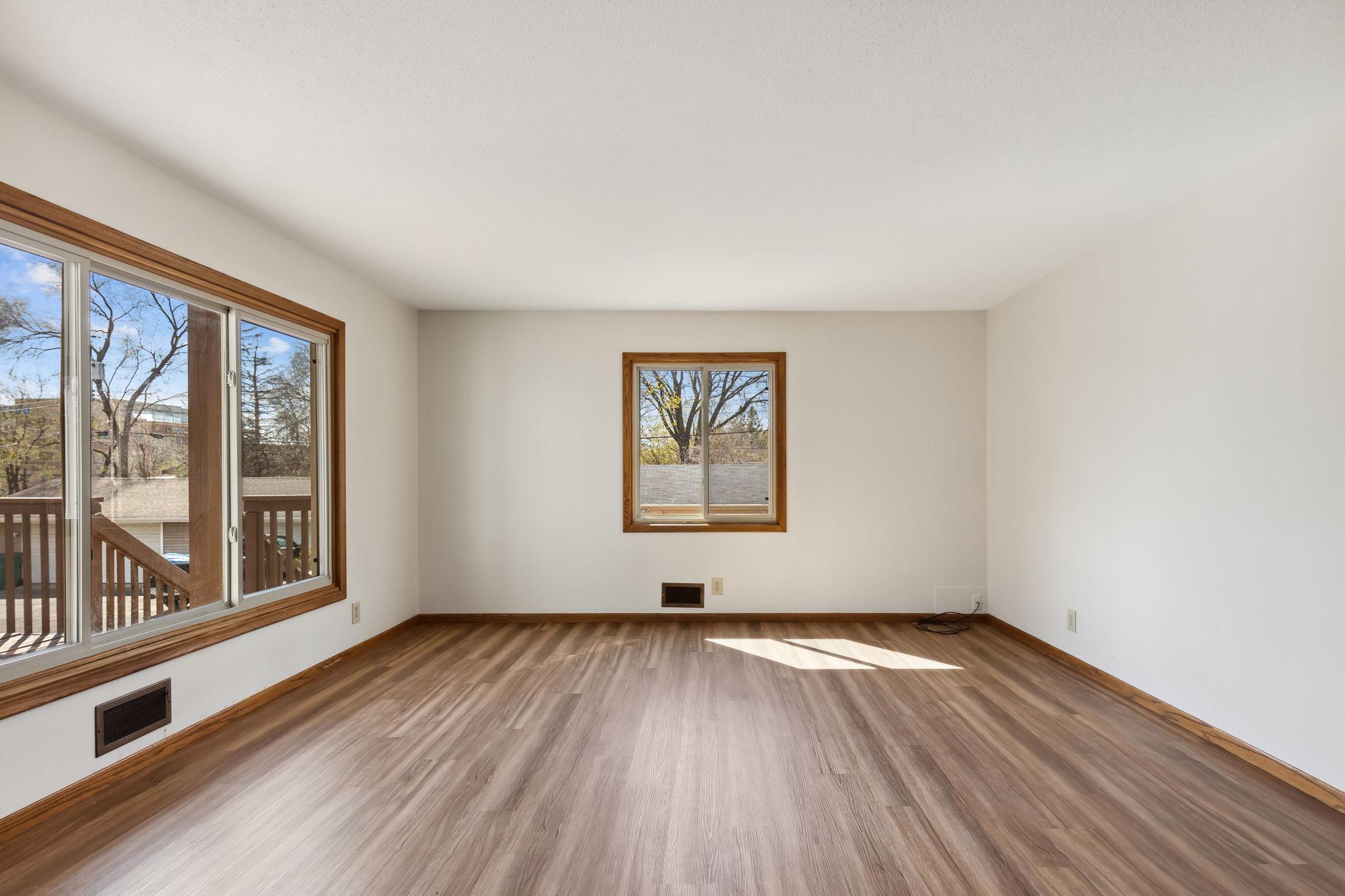 6324 France Avenue S