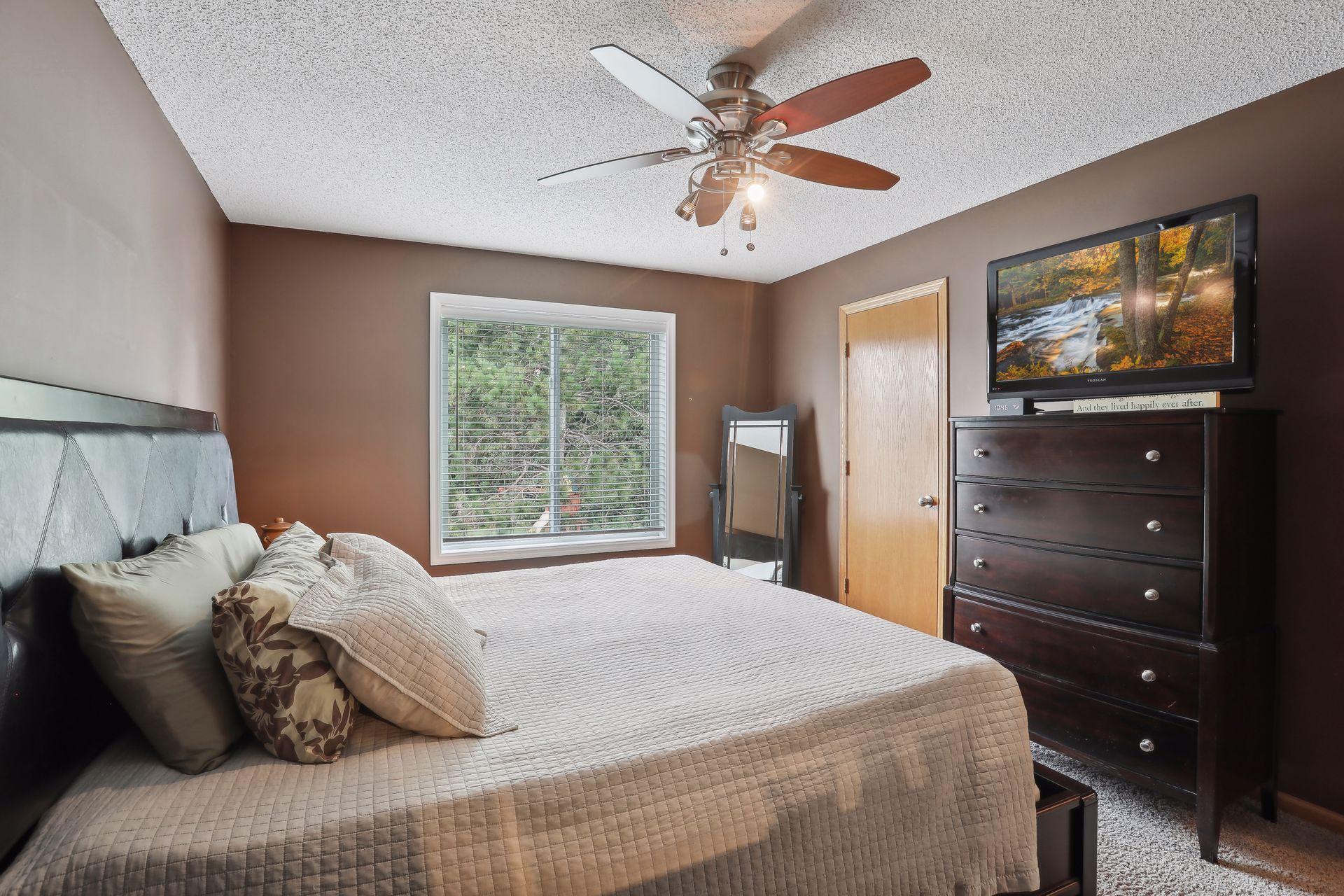 12723 NE Johnson Street NE