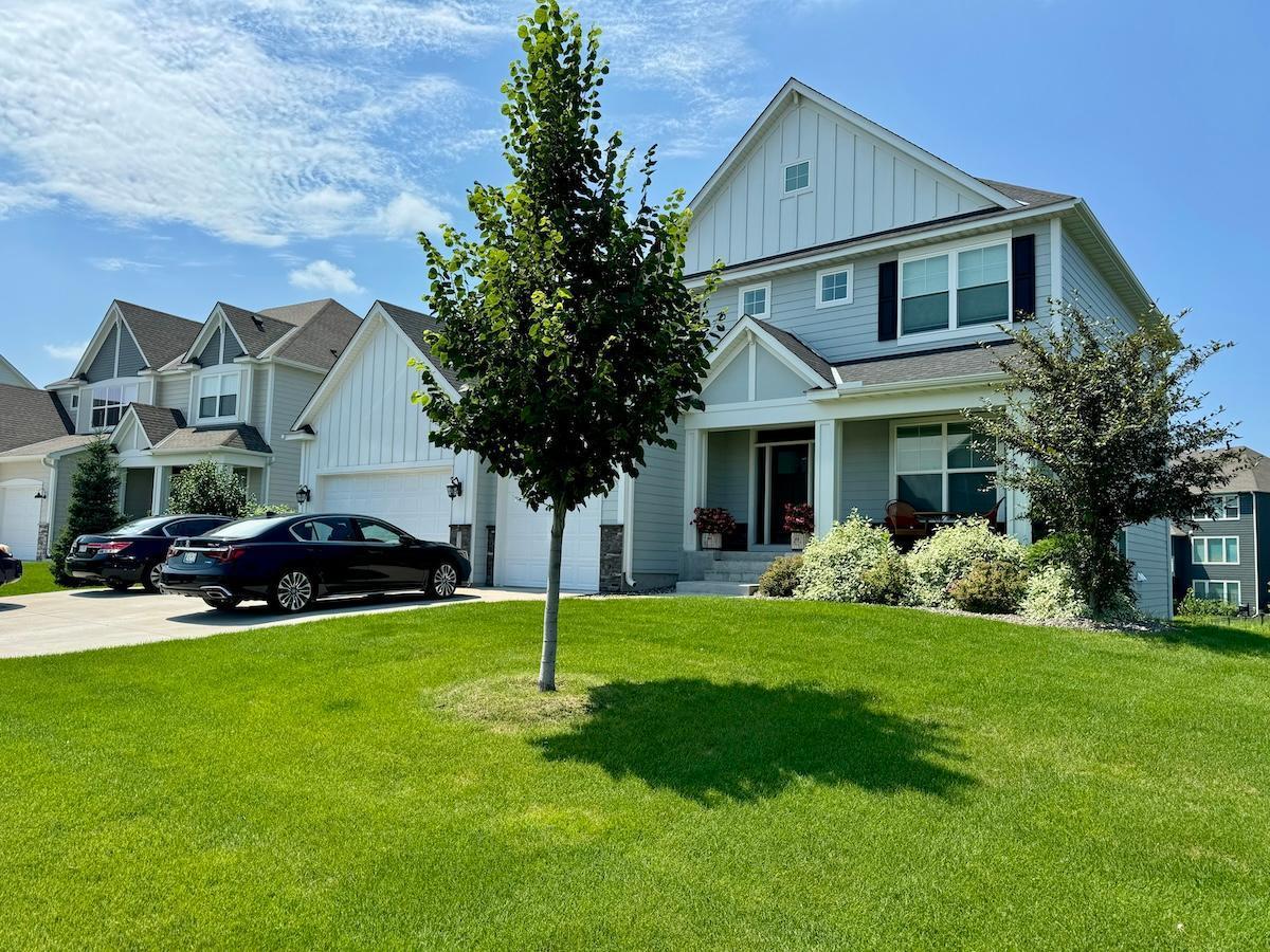 13184 Coral Sea Court NE