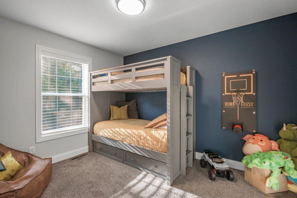 9269 Queensland Lane N