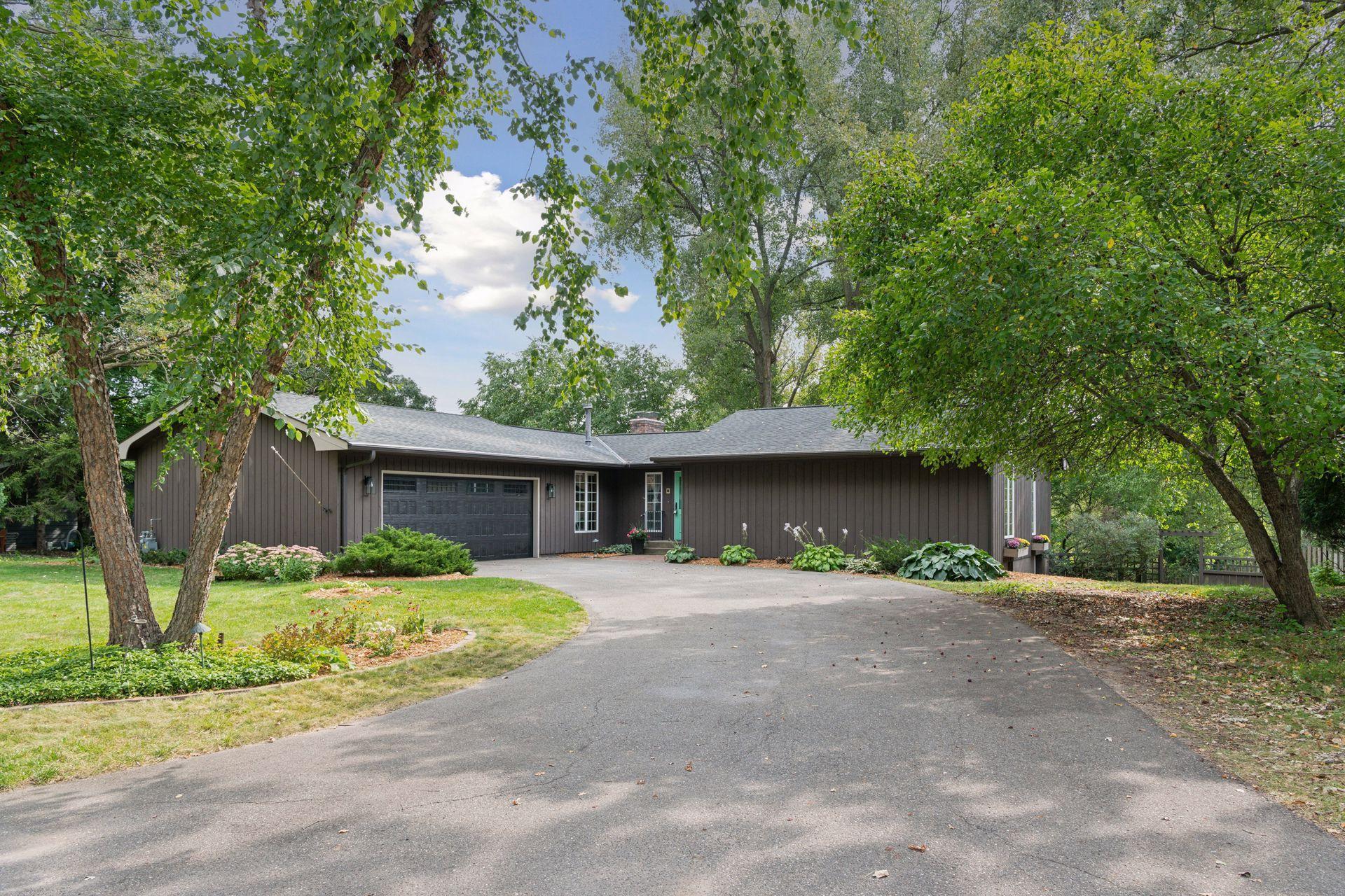 18609 Hanus Road