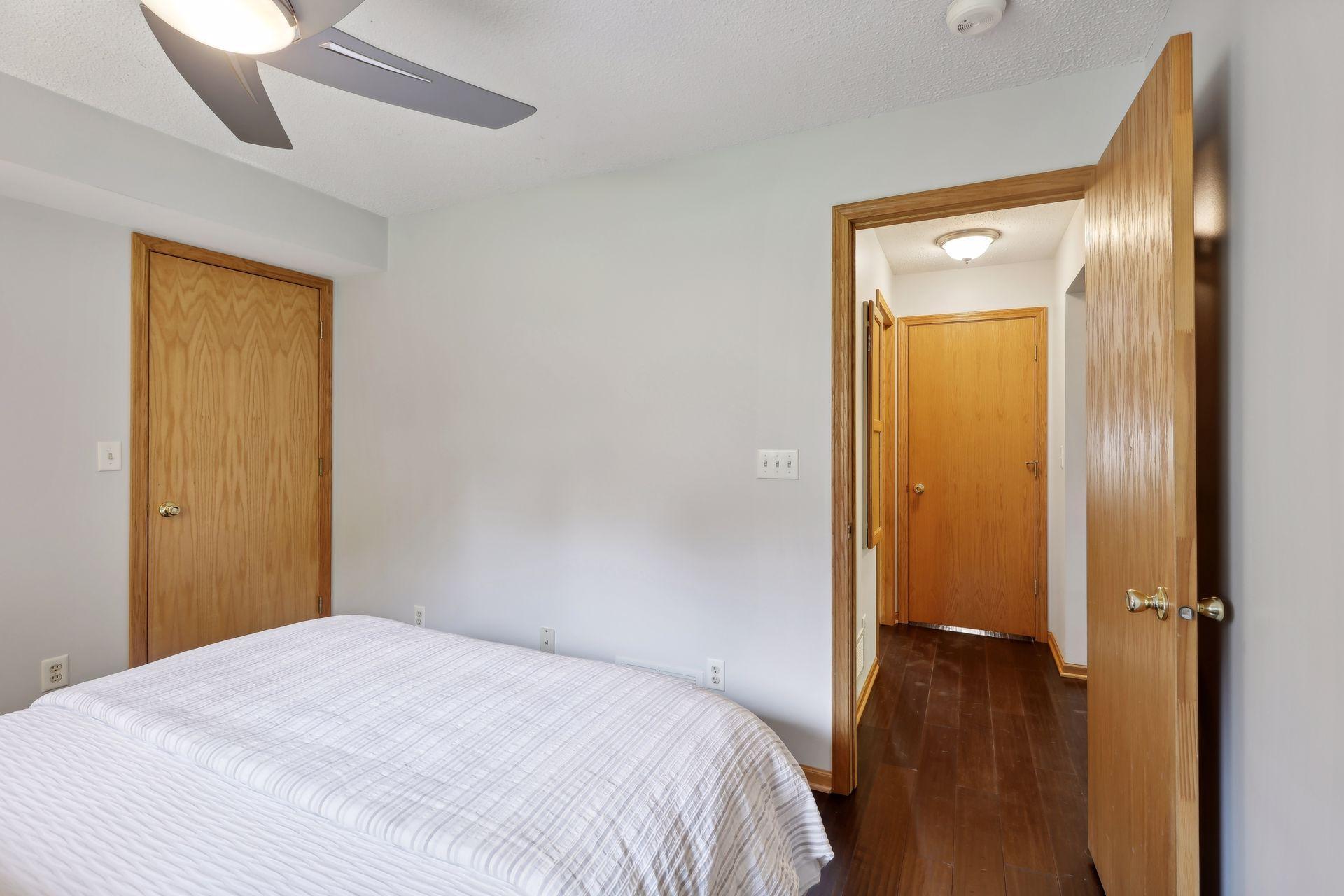 13910 56th Street N