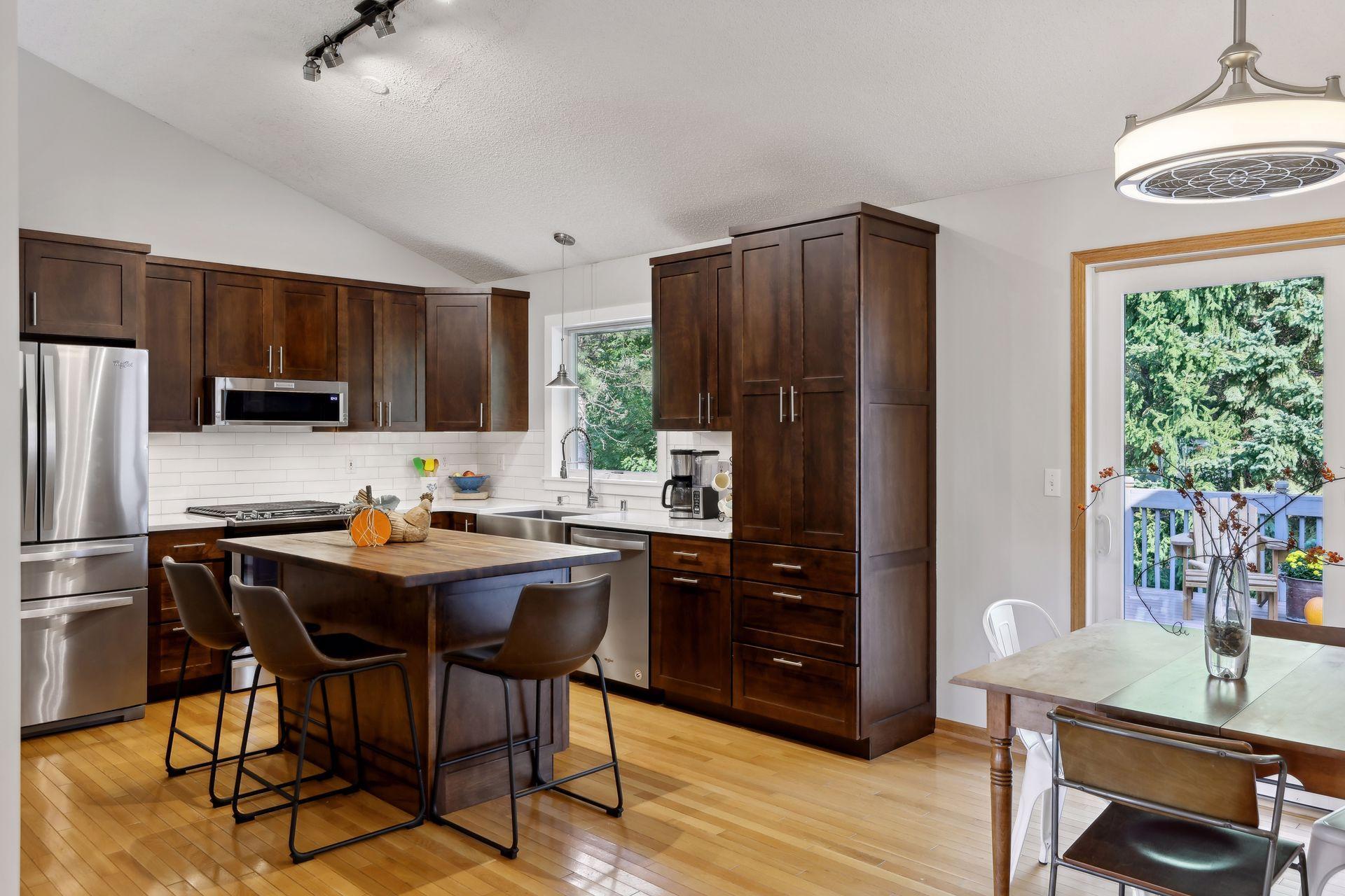 13910 56th Street N
