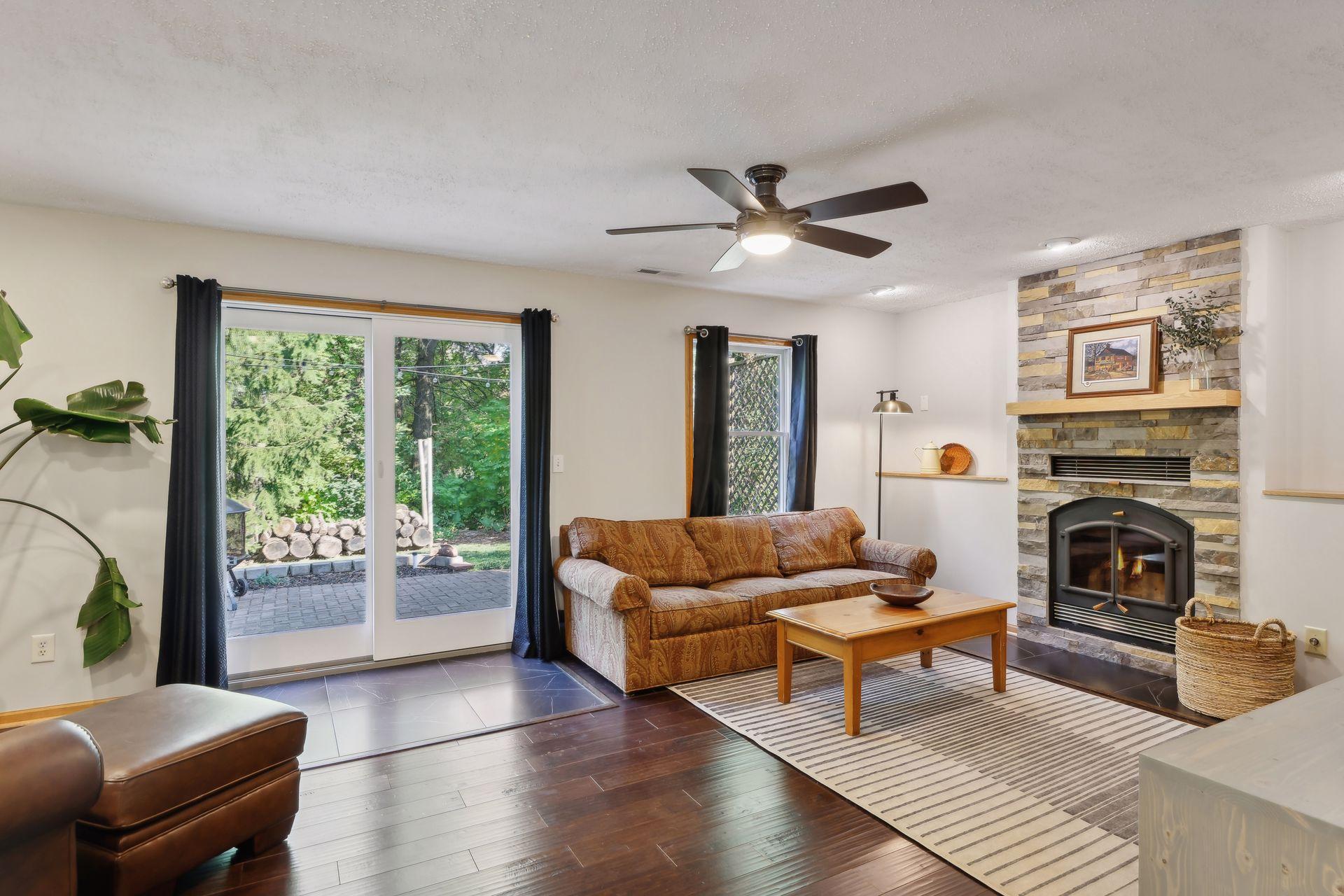 13910 56th Street N