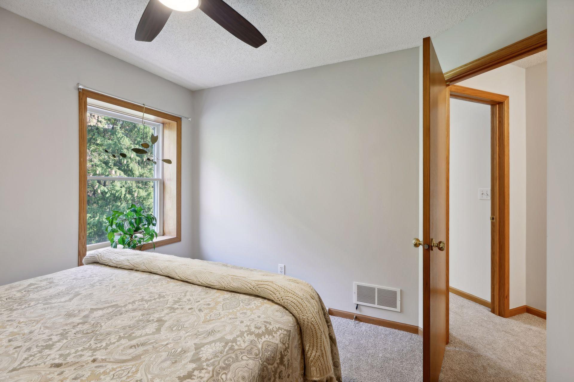 13910 56th Street N