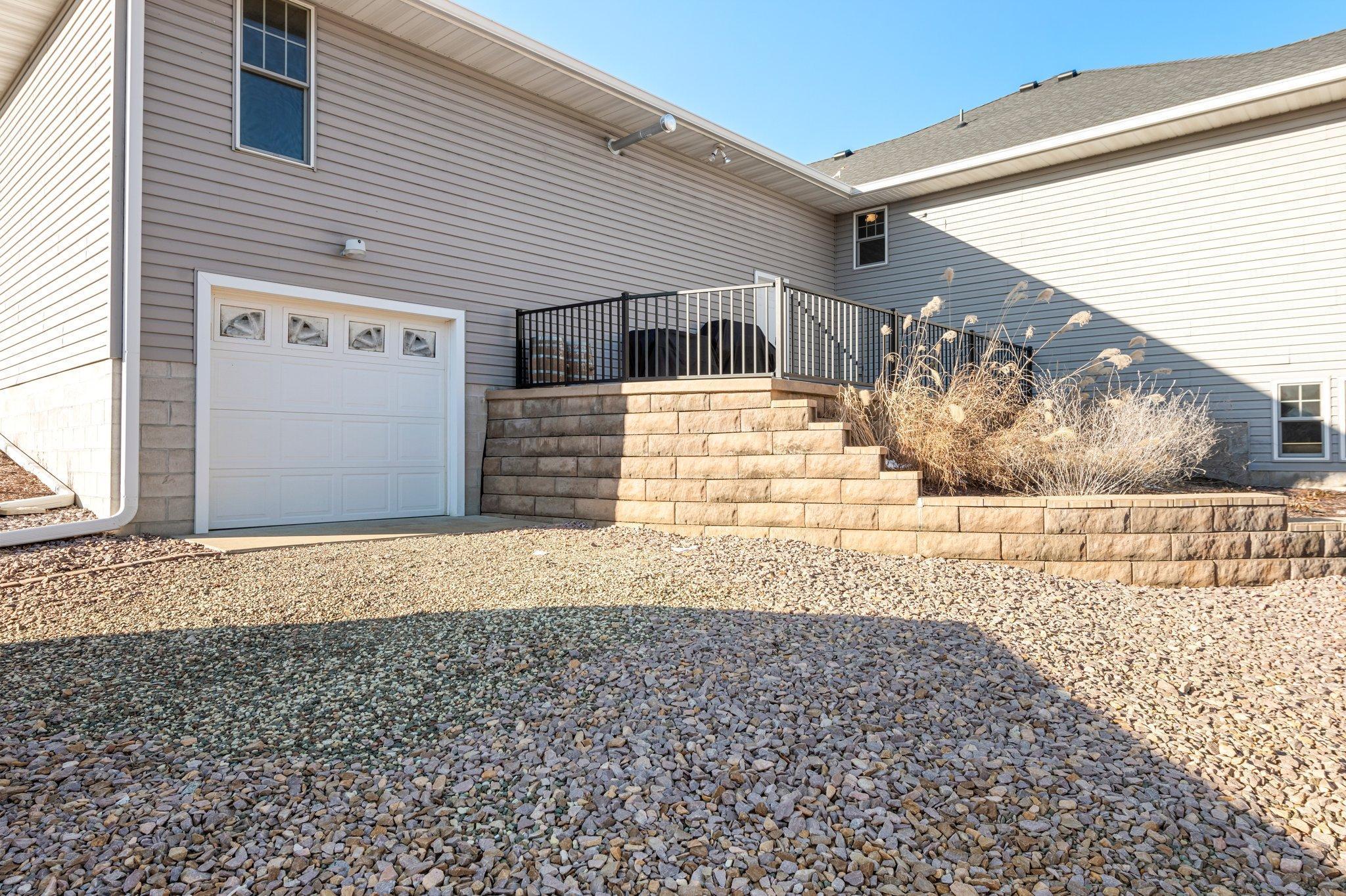 16817 Taconite Street NE