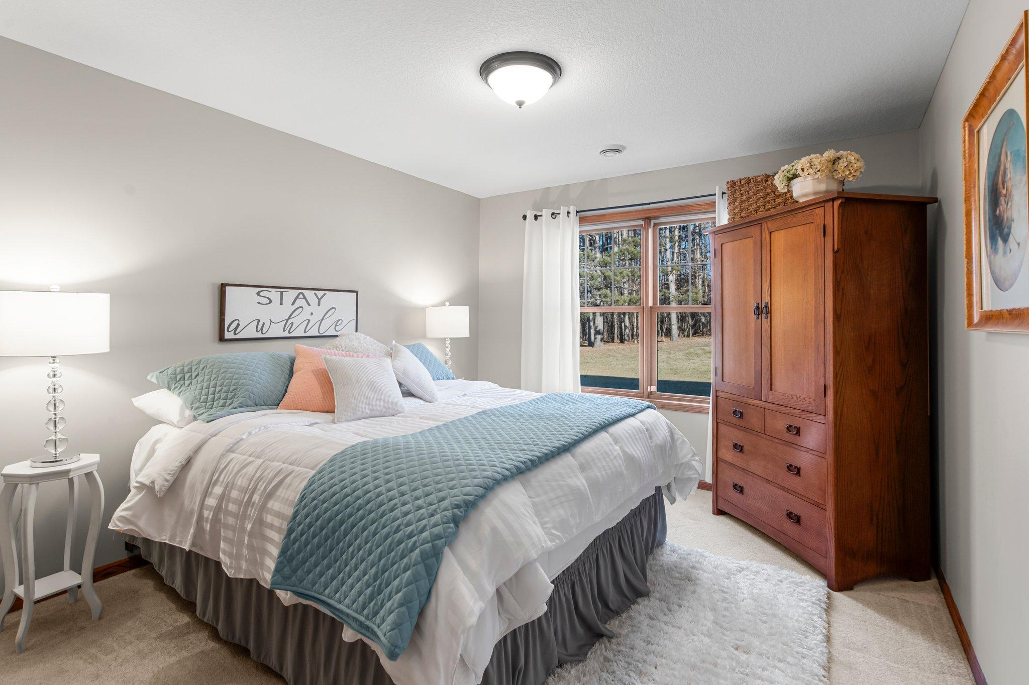 16817 Taconite Street NE