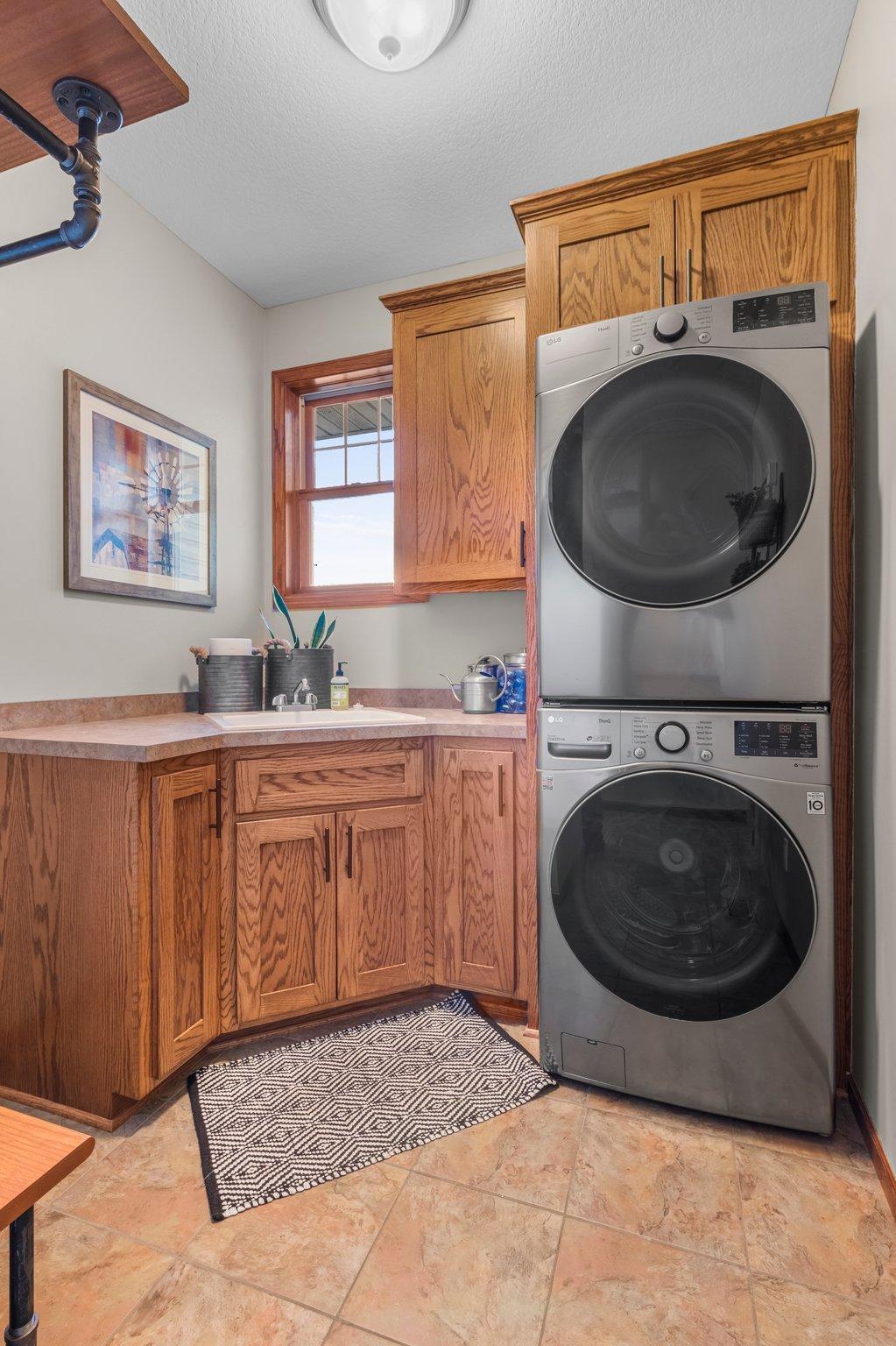 16817 Taconite Street NE