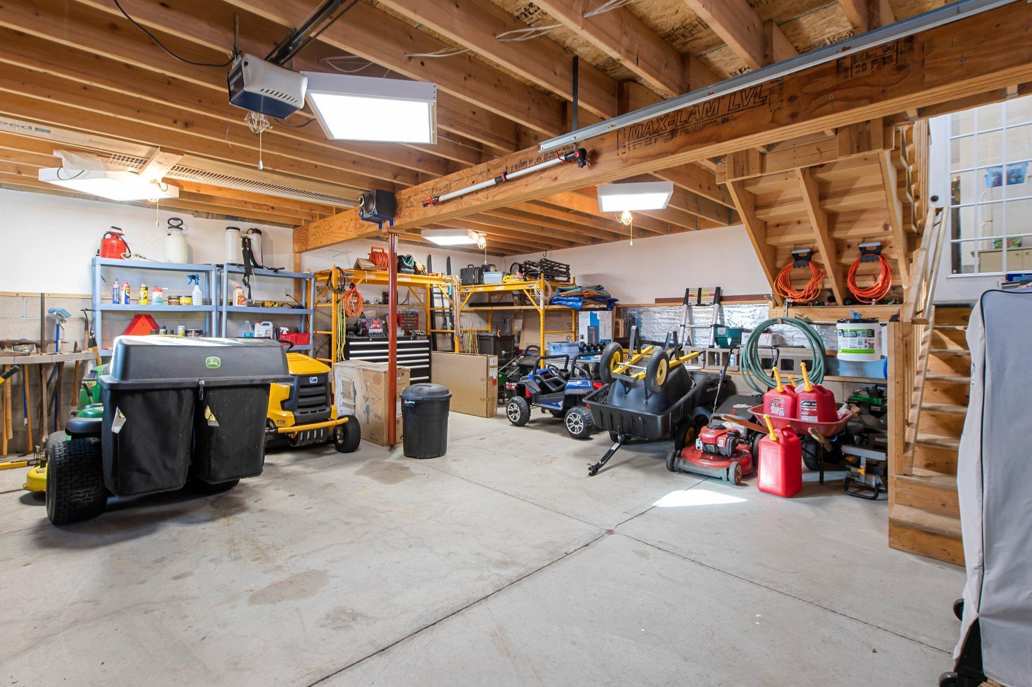 16817 Taconite Street NE