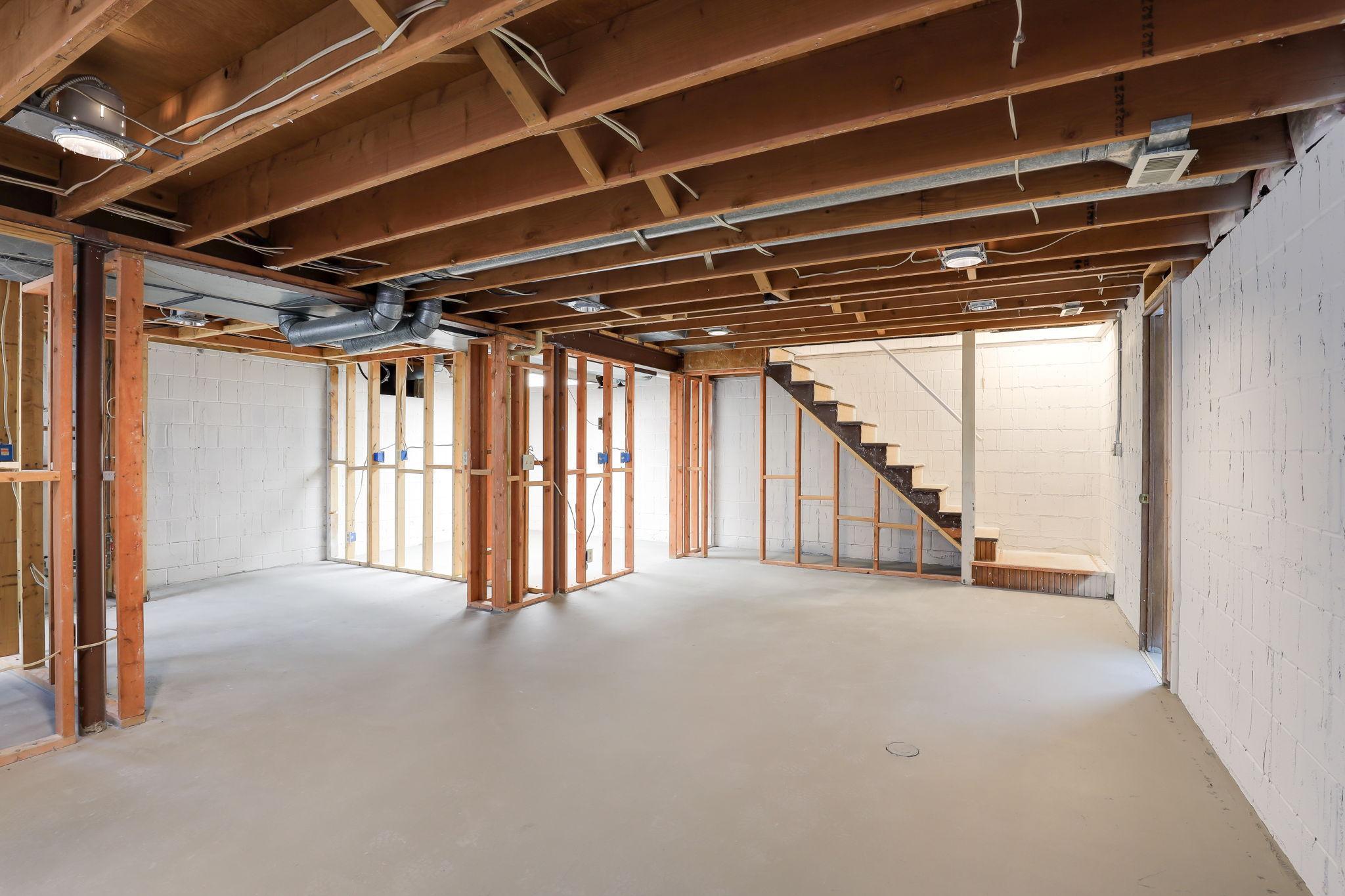 315 Colleen Avenue