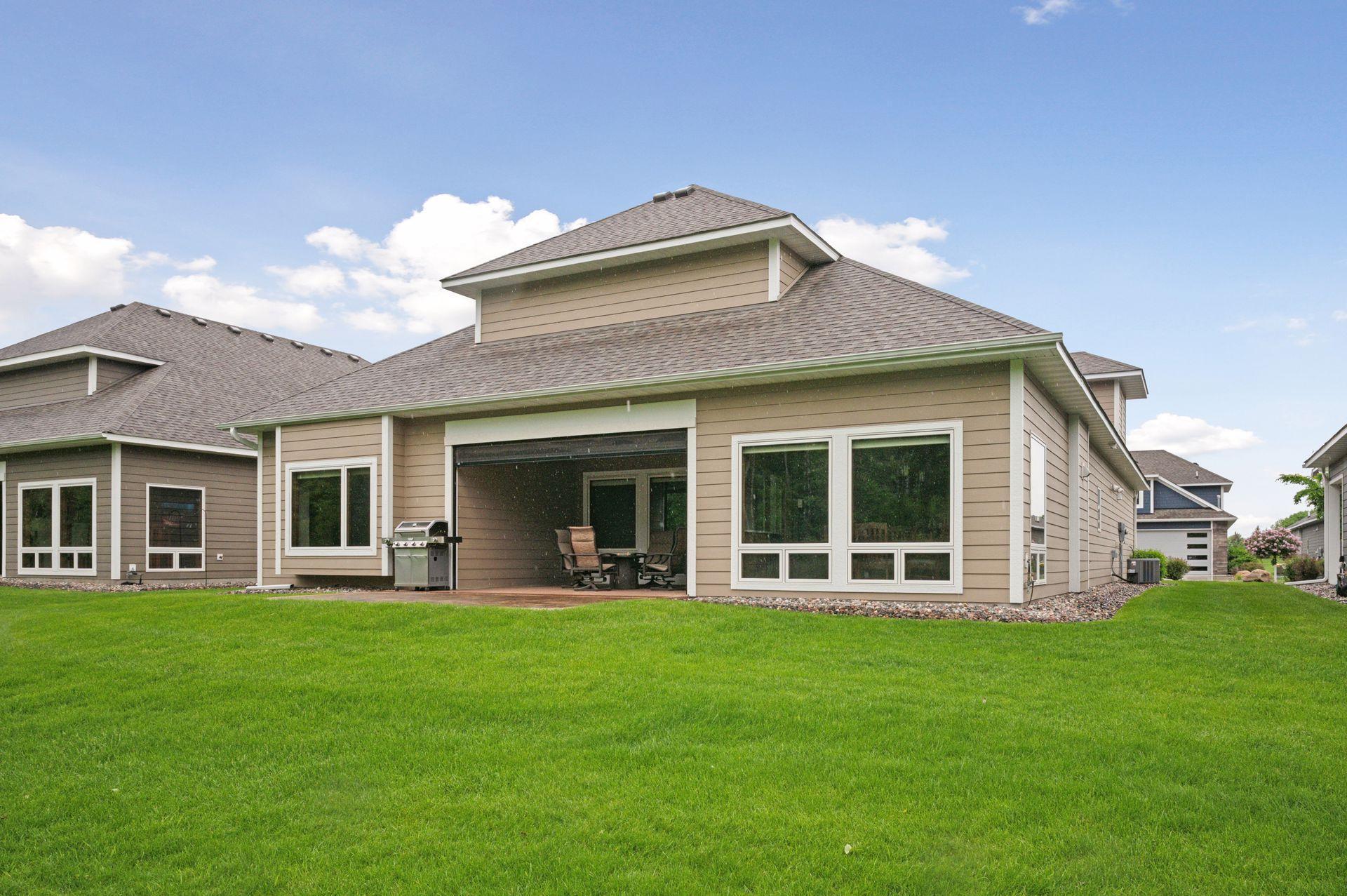 2552 110th Court NE