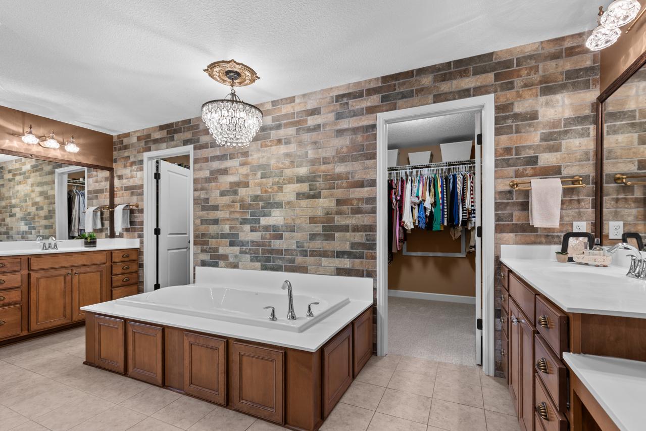 2650 Northview Drive